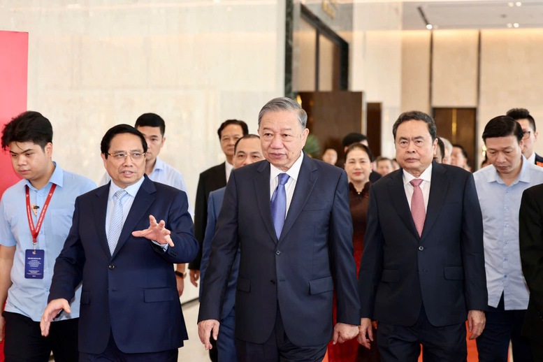 Triển lãm 80 năm tôn vinh lịch sử vẻ vang, lan tỏa lòng yêu nước, khát vọng vươn mình của dân tộc- Ảnh 1.