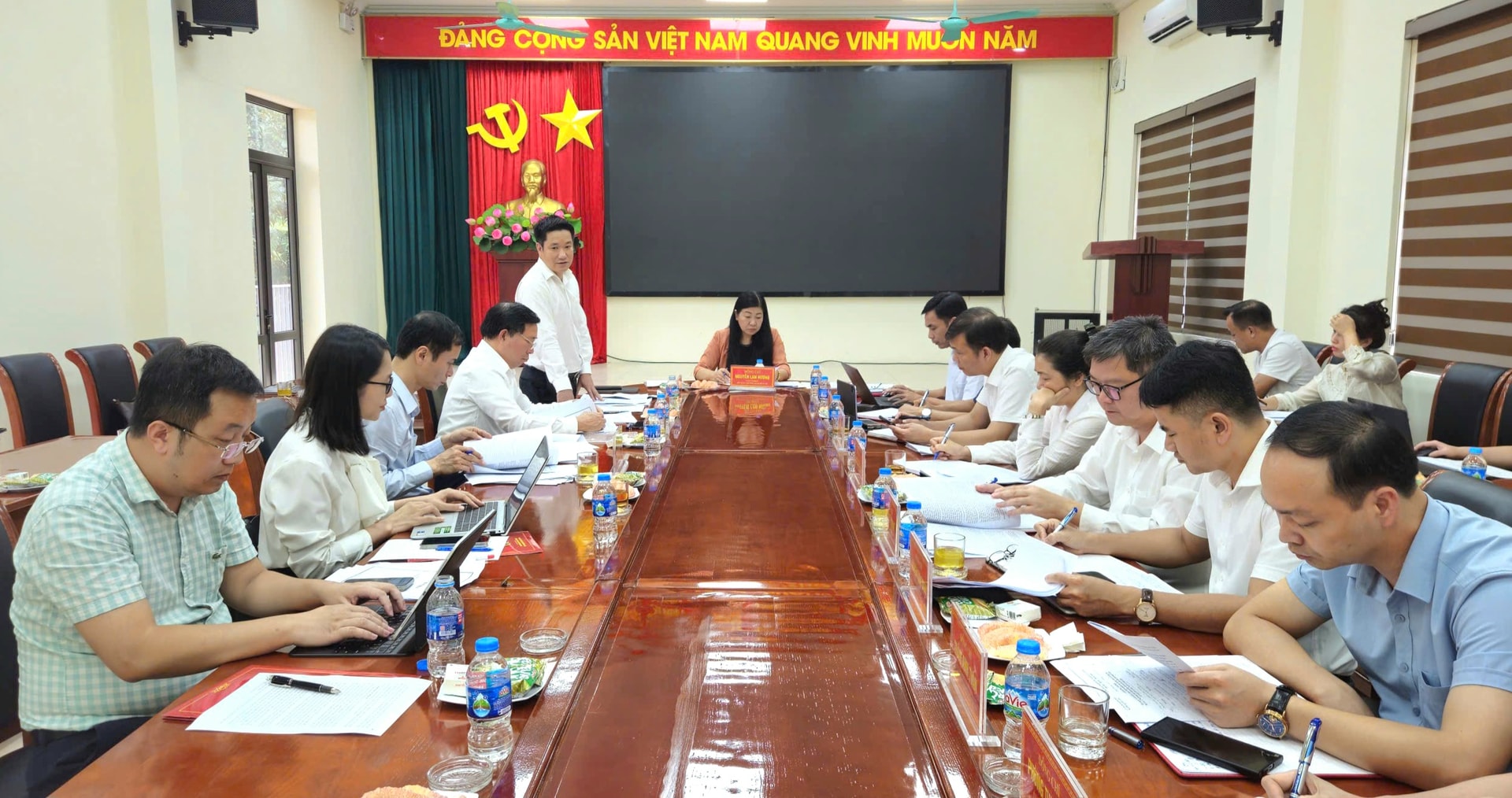Chủ tịch Ủy ban MTTQ Việt Nam Thành phố làm việc với phường Tùng Thiện, xã Đoài Phương- Ảnh 3.