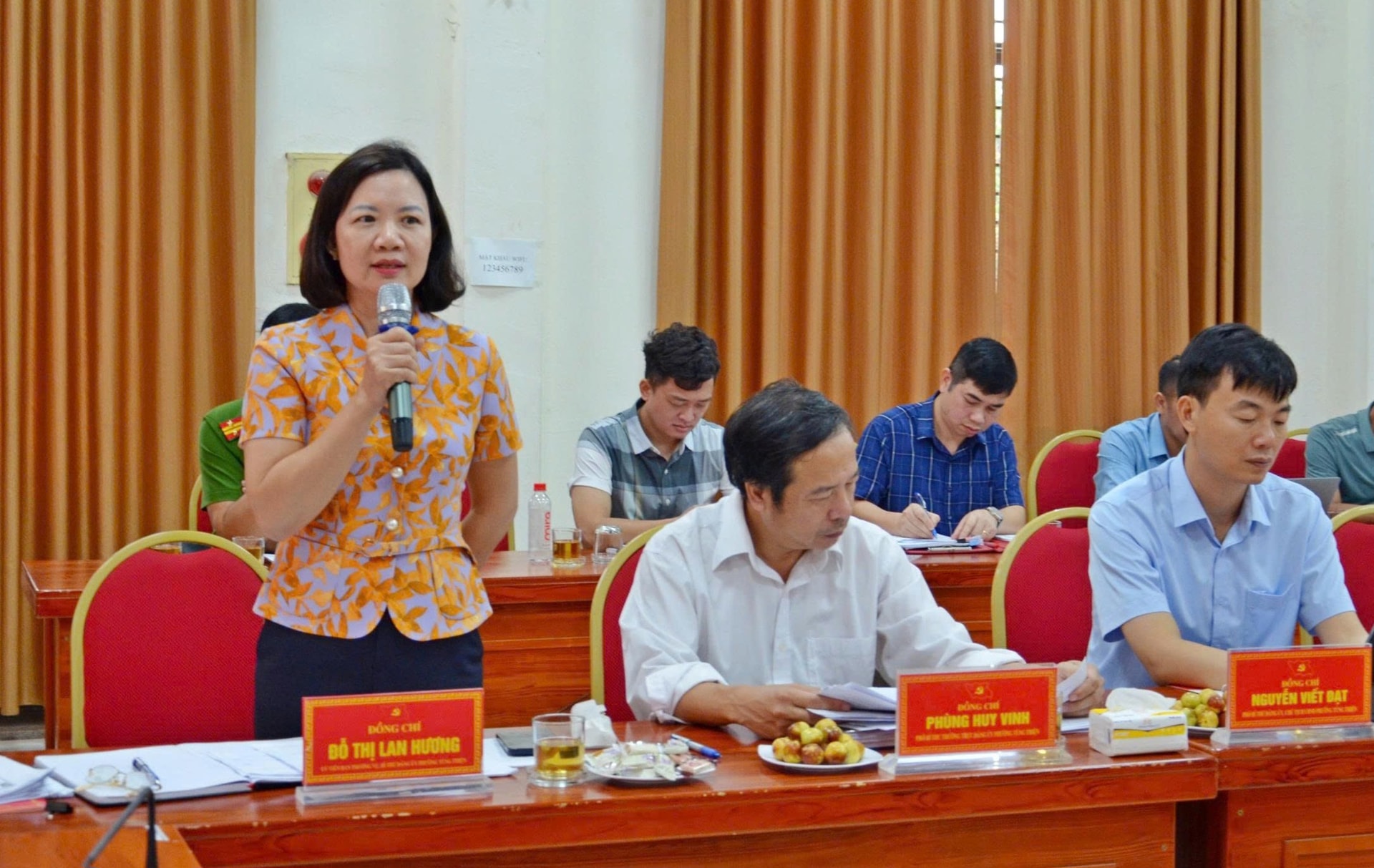 Chủ tịch Ủy ban MTTQ Việt Nam Thành phố làm việc với phường Tùng Thiện, xã Đoài Phương- Ảnh 1.