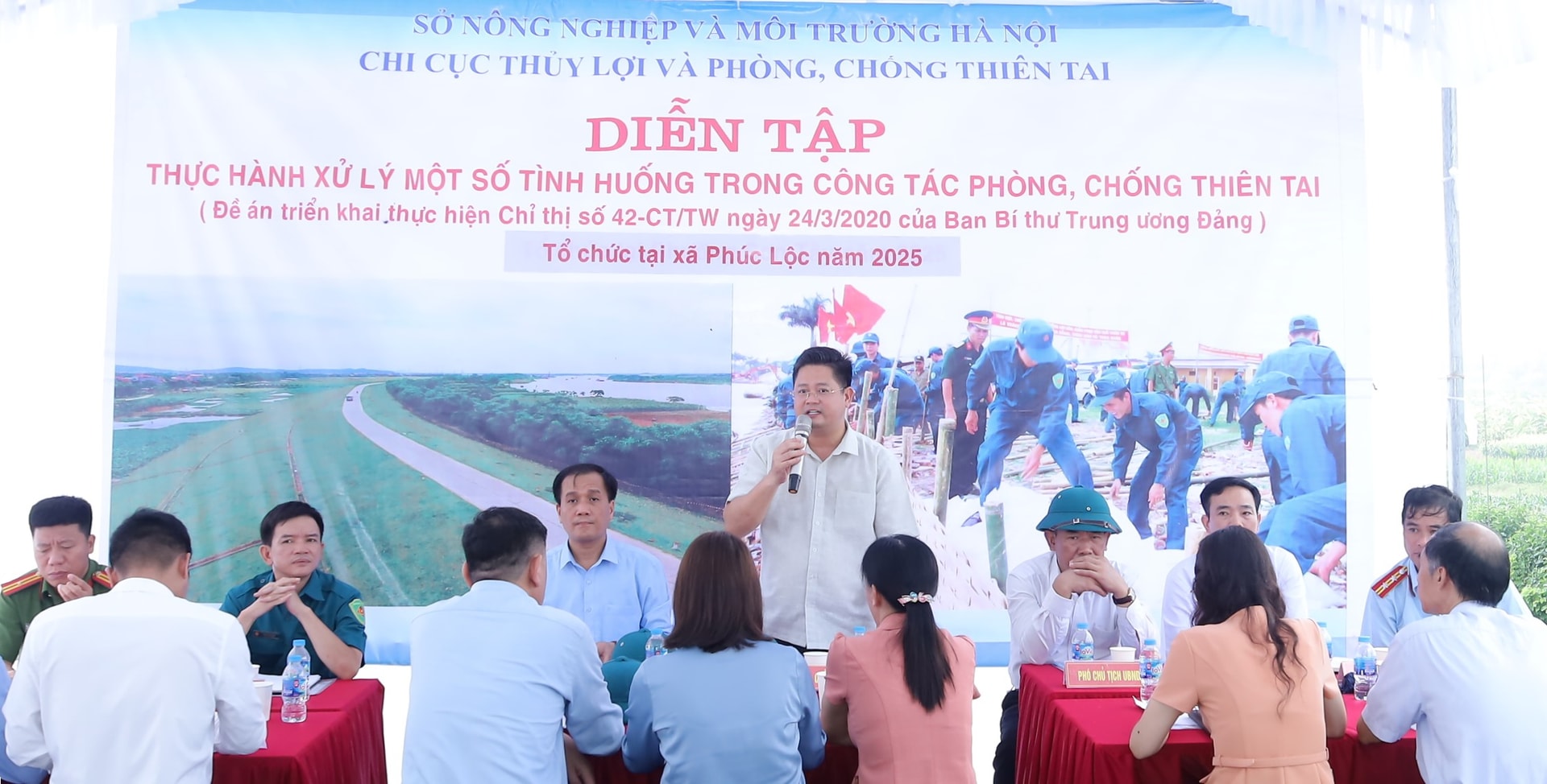 Xã Phúc Lộc diễn tập thực hành xử lý một số tình huống trong công tác phòng, chống thiên tai- Ảnh 1.