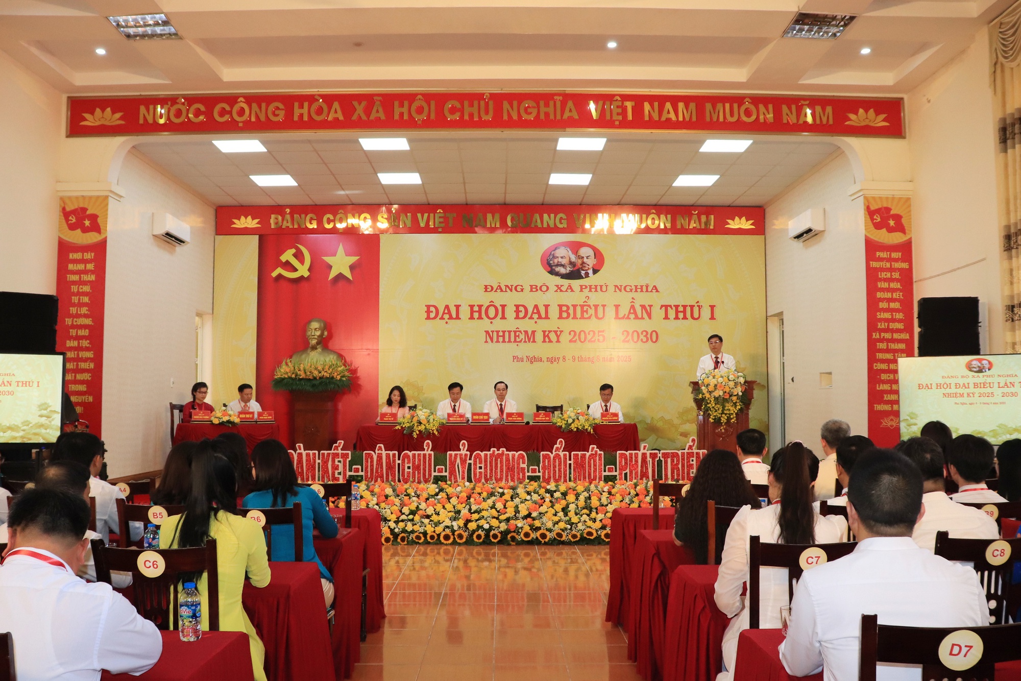 Đại hội đại biểu Đảng bộ xã Phú Nghĩa lần thứ I, nhiệm kỳ 2025-2030 tổ chức phiên trù bị- Ảnh 1.