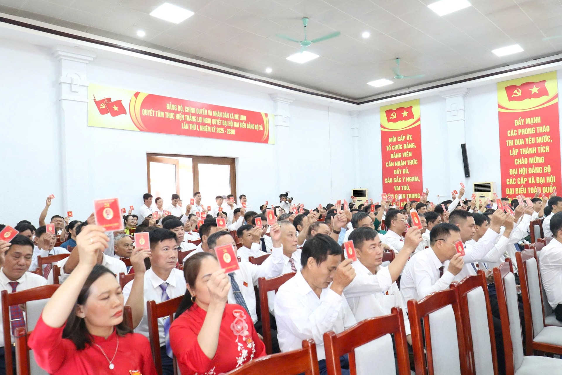 Đảng bộ xã Mê Linh cần xây dựng “Chính quyền kiến tạo - đồng hành - gần dân - sát dân”- Ảnh 3.