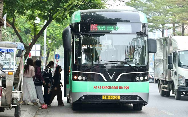 Tăng cường các tuyến buýt phục vụ nhân dân, du khách tham gia Triển lãm thành tựu kinh tế-xã hội nhân dịp kỷ niệm 80 năm Ngày Quốc khánh