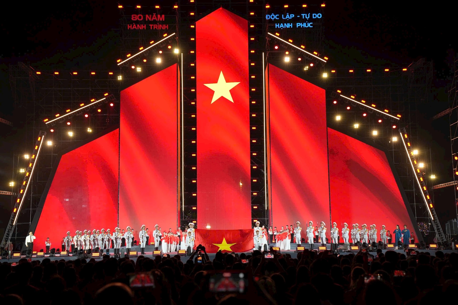 “Hà Nội - Sáng mãi khát vọng Việt Nam”- Ảnh 3.