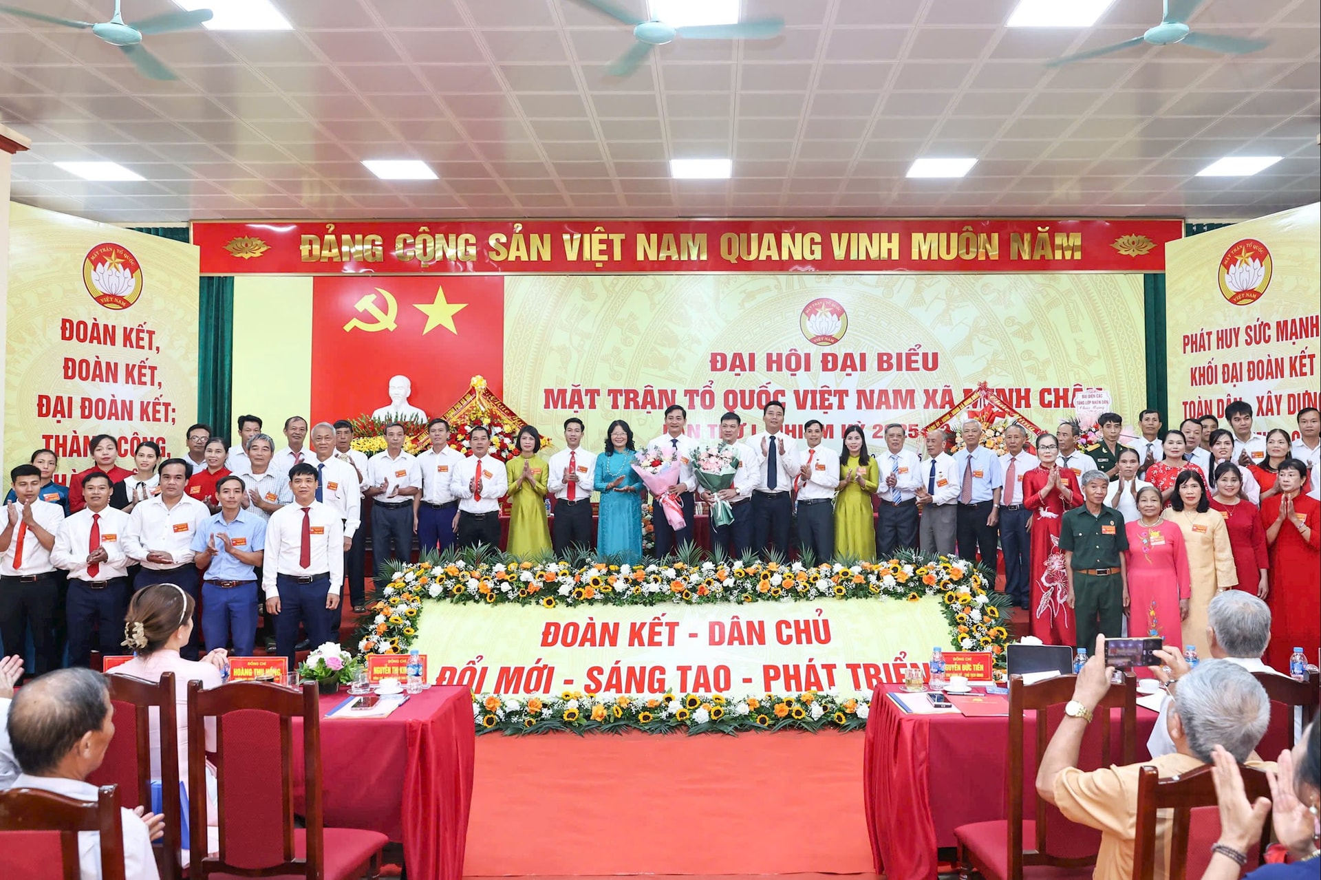Hà Nội: Đoàn kết xây dựng xã đảo Minh Châu xanh, văn minh, hạnh phúc- Ảnh 6.