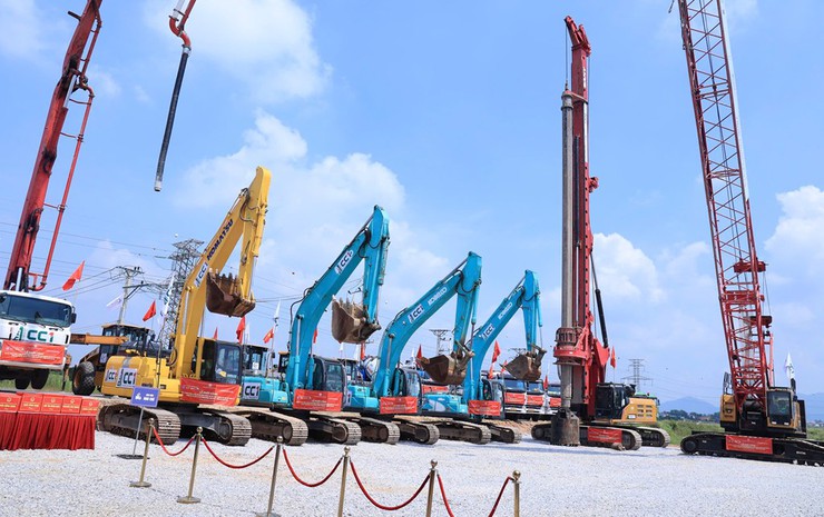 Ring Road 4 expressway project kicks off in Noi Bai Commune- Ảnh 3.
