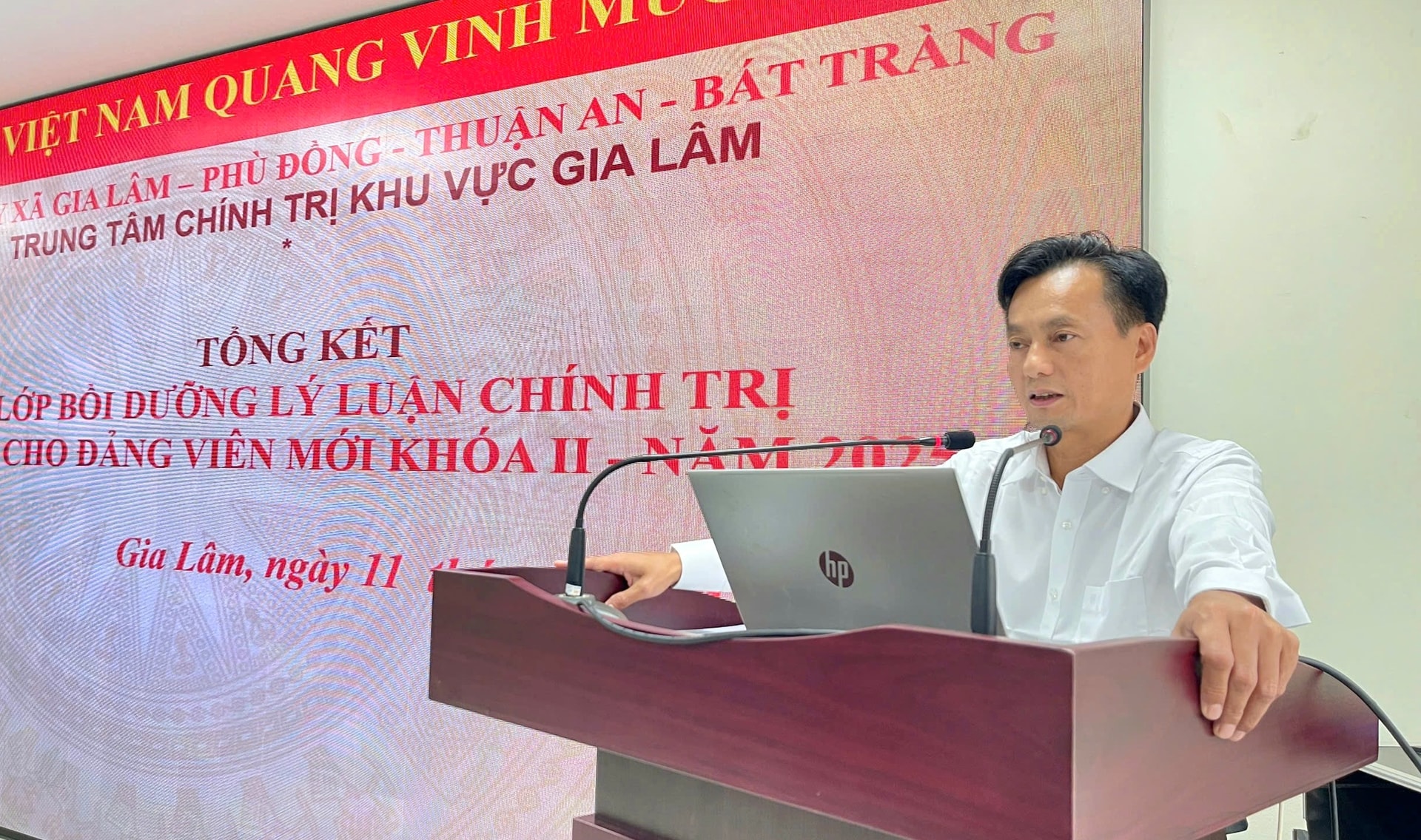 Trung tâm Chính trị khu vực Gia Lâm tổng kết lớp bồi dưỡng lý luận chính trị đầu tiên- Ảnh 2.