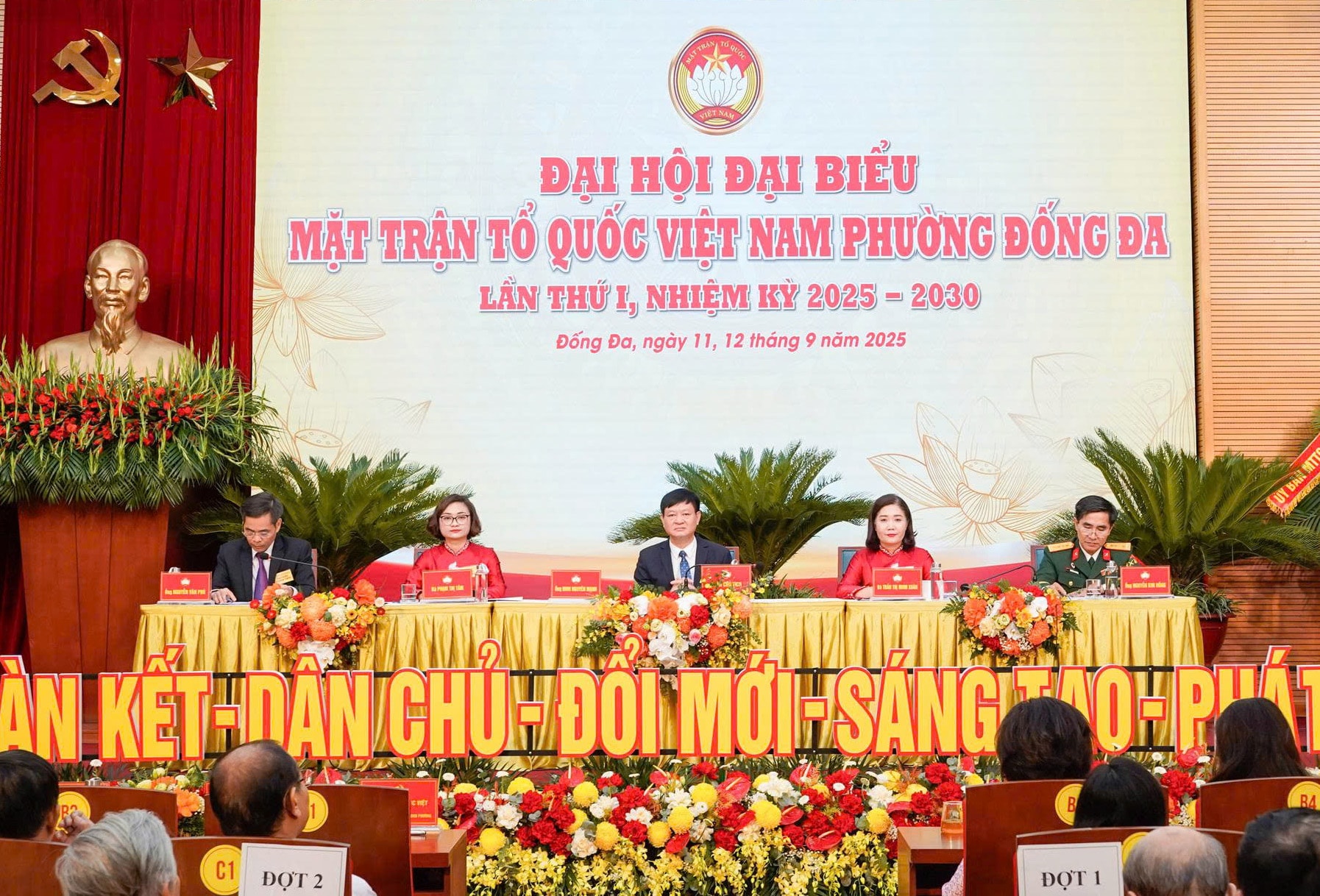 Củng cố sức mạnh đoàn kết, phát huy truyền thống, xây dựng phường Đống Đa văn minh, hiện đại- Ảnh 1.