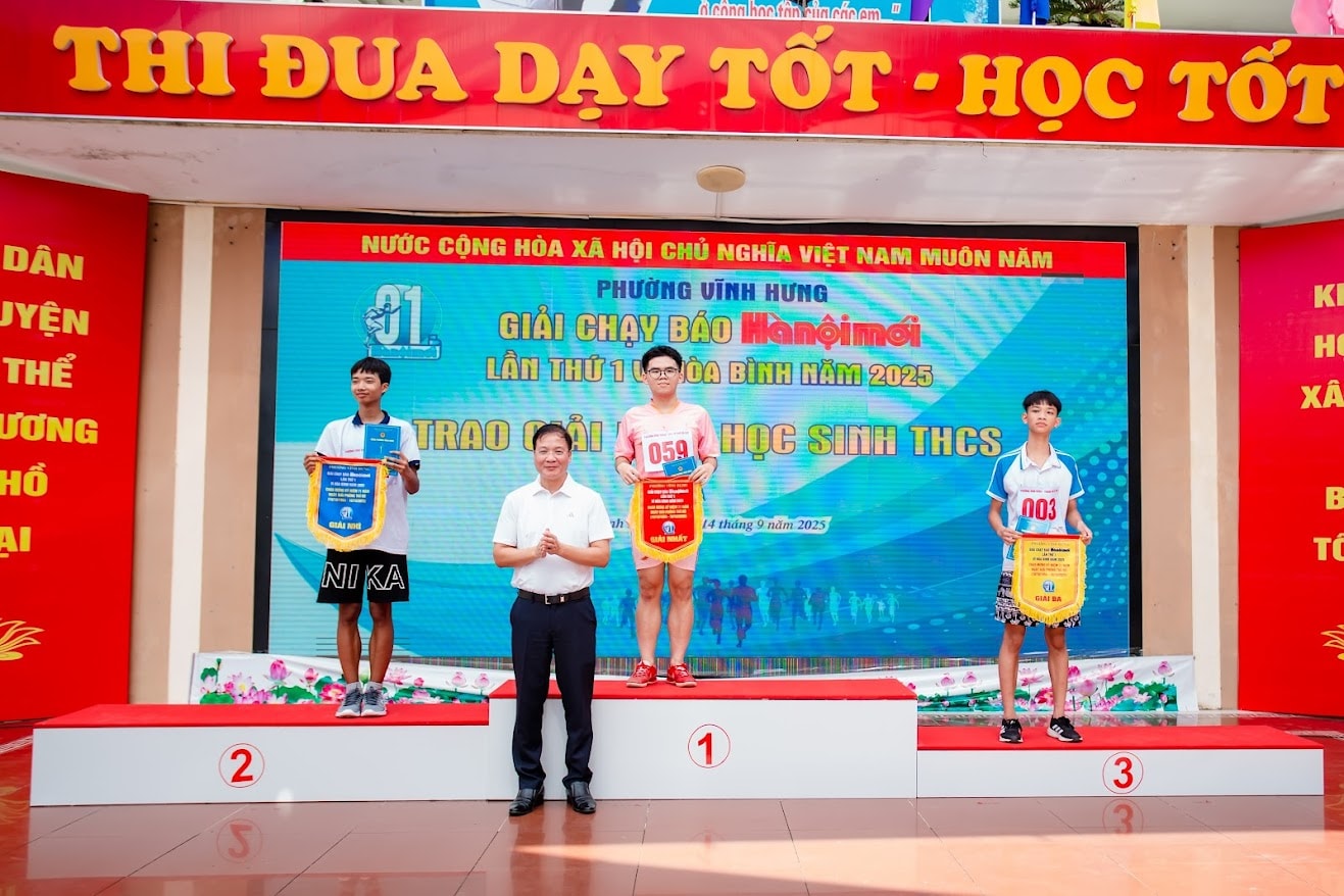 Gần 500 vận động viên phường Vĩnh Hưng tham gia Giải chạy Báo Hànộimới - Vì hòa bình- Ảnh 4.