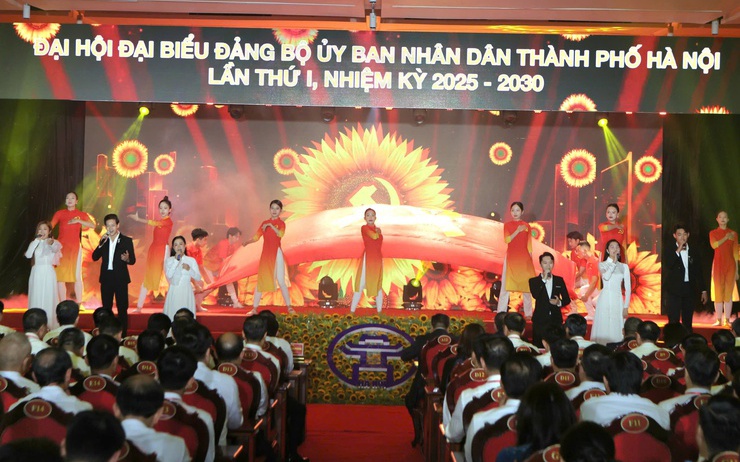 Tăng cường công tác tuyên truyền đại hội Đảng bộ các cấp, Đại hội XVIII Đảng bộ Thành phố, Đại hội XIV của Đảng