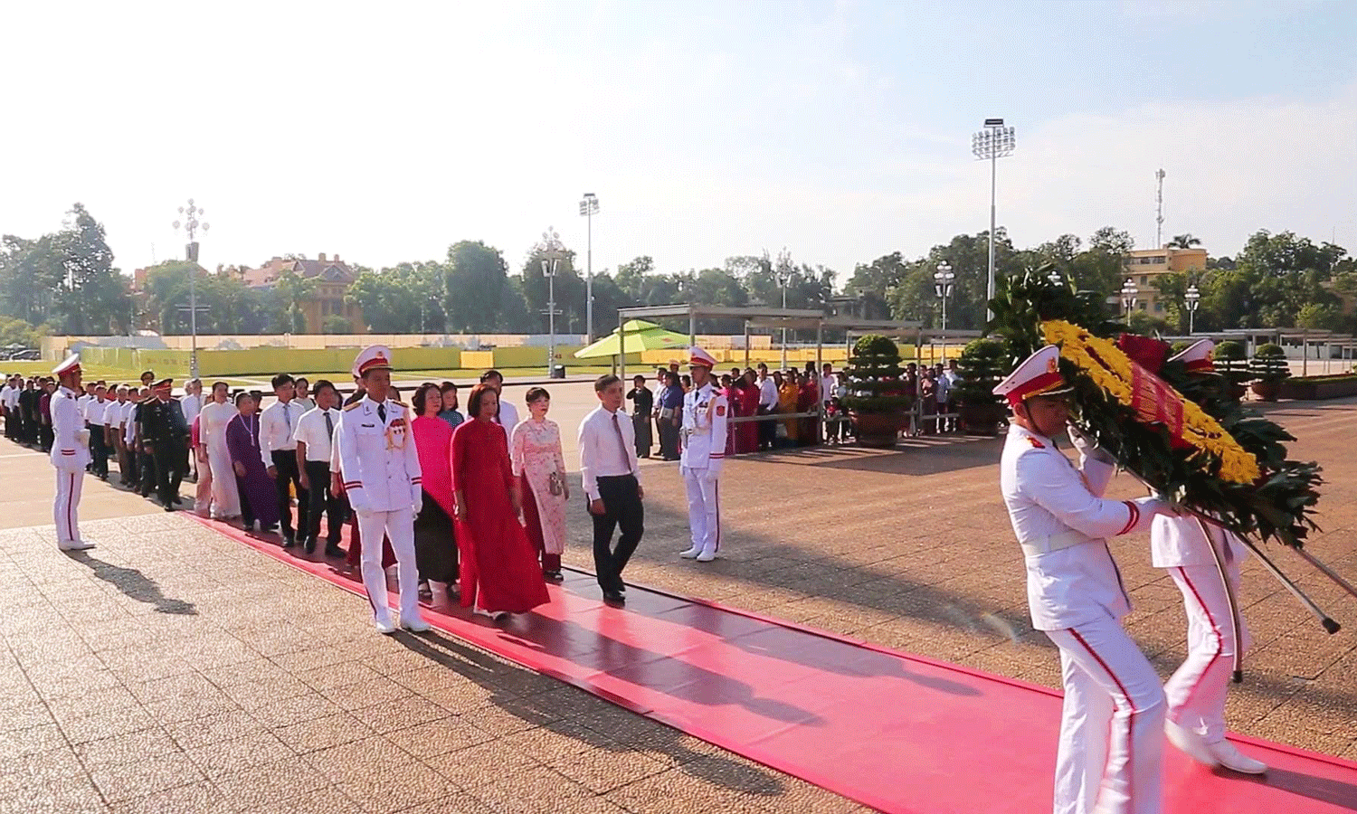 Phường Dương Nội: Báo công dâng Bác, phát huy tinh thần đoàn kết, đổi mới- Ảnh 1.