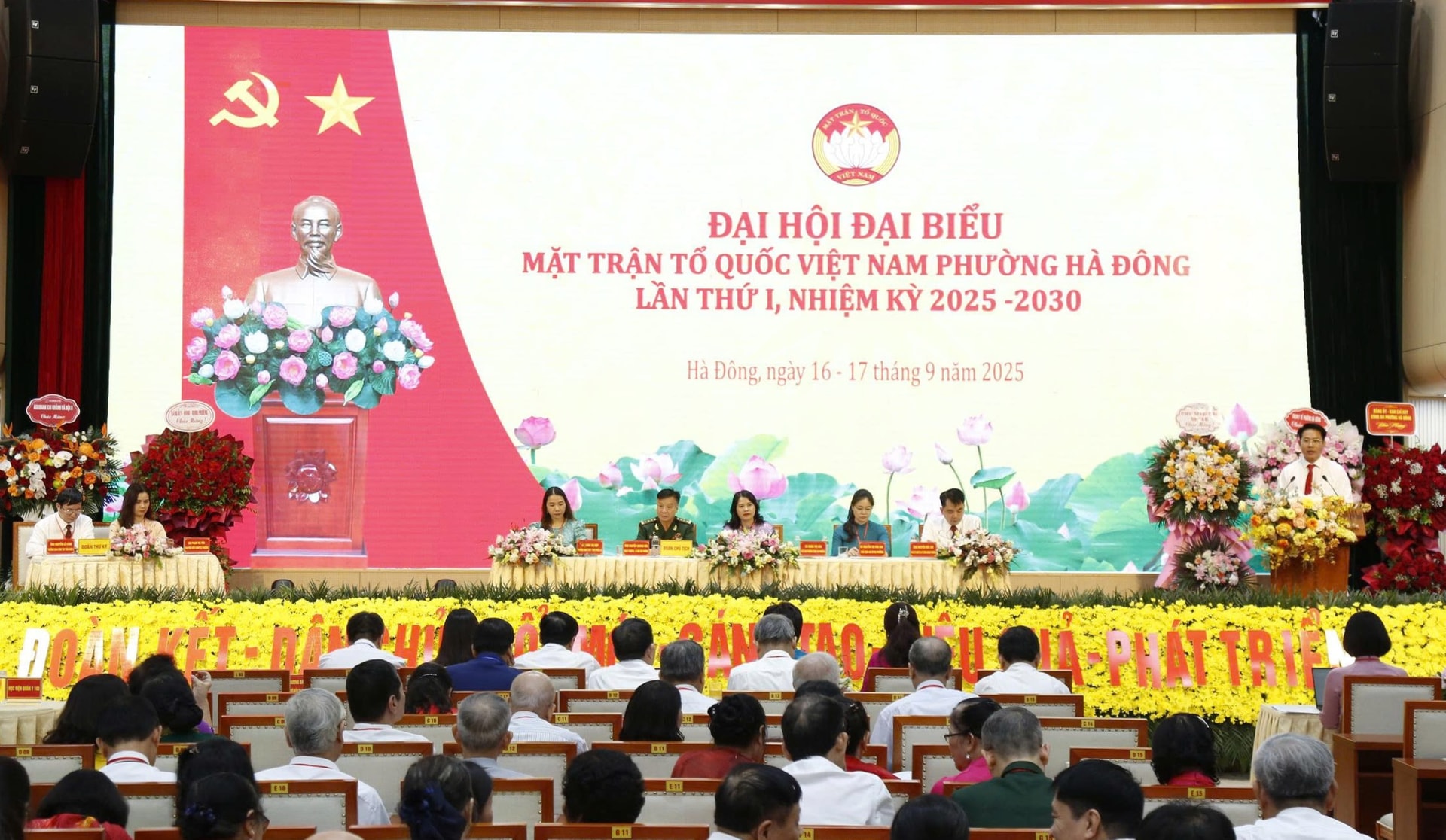 Đồng chí Nguyễn Thị Vân Anh làm Chủ tịch Ủy ban MTTQ Việt Nam phường Hà Đông- Ảnh 3.