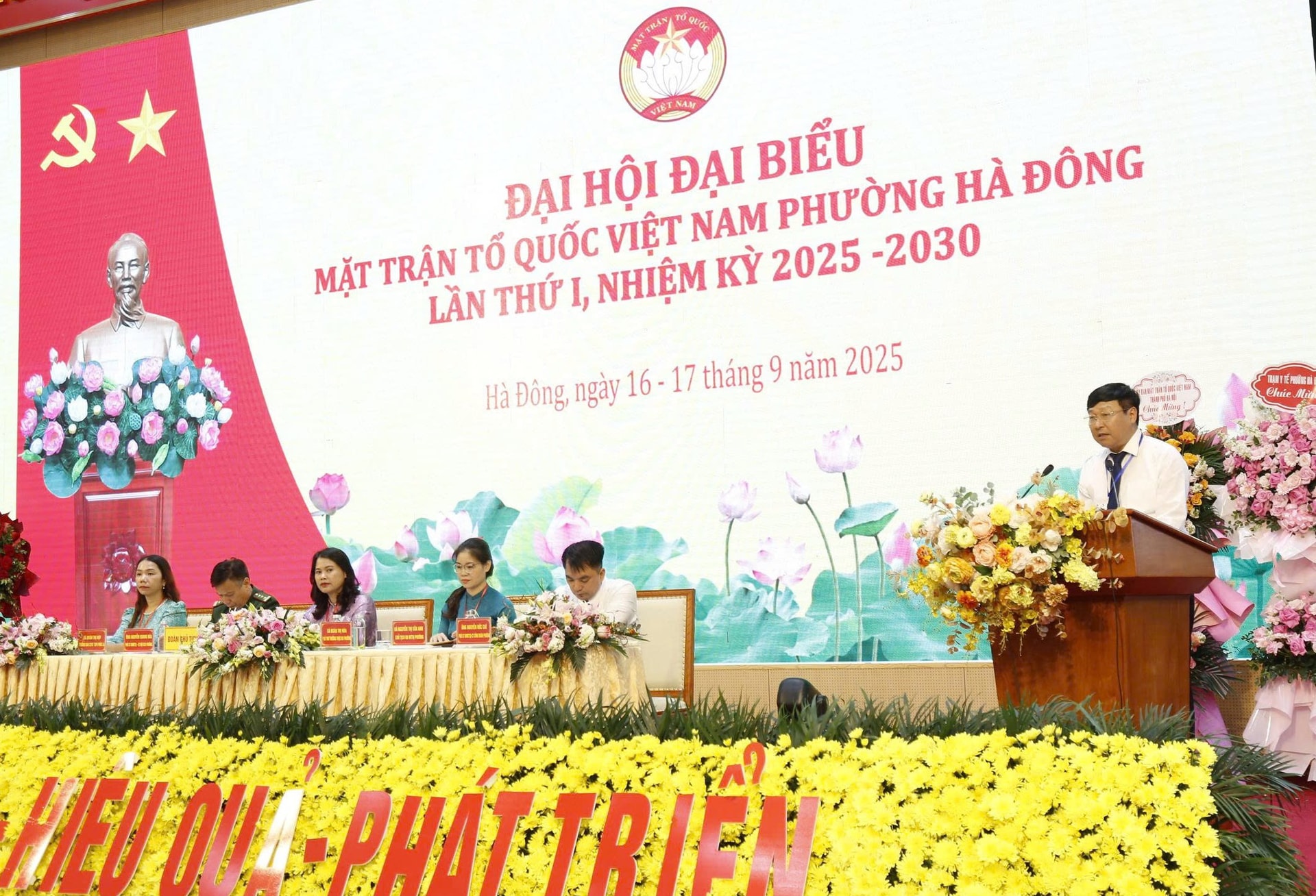 Đồng chí Nguyễn Thị Vân Anh làm Chủ tịch Ủy ban MTTQ Việt Nam phường Hà Đông- Ảnh 1.