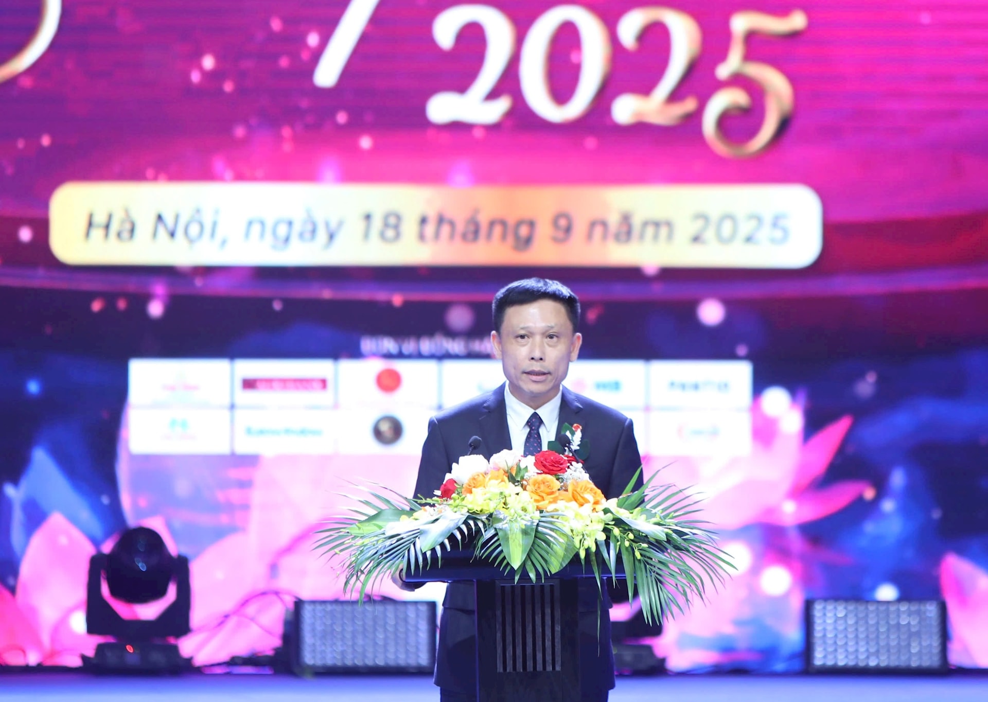 “Ơn nghĩa sinh thành 2025” - Đêm nghệ thuật tri ân mùa Vu Lan- Ảnh 4.