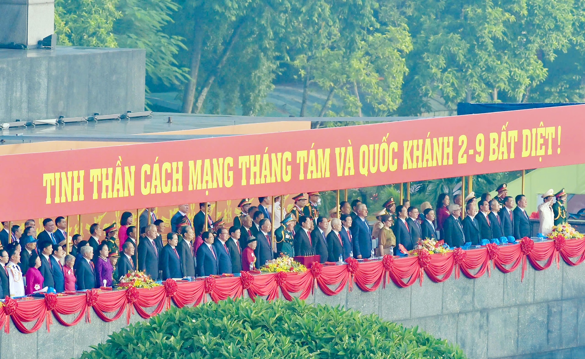 Những hình ảnh đẹp tại Lễ kỷ niệm 80 năm Cách mạng Tháng Tám và Quốc khánh 2-9- Ảnh 1.