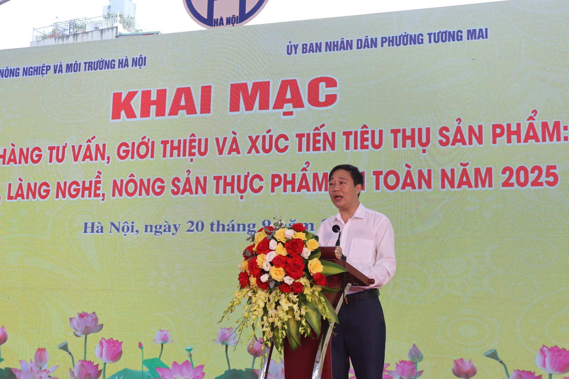 Nhiều hoạt động xúc tiến thương mại, giới thiệu sản phẩm OCOP, nông sản và sản phẩm làng nghề- Ảnh 1.