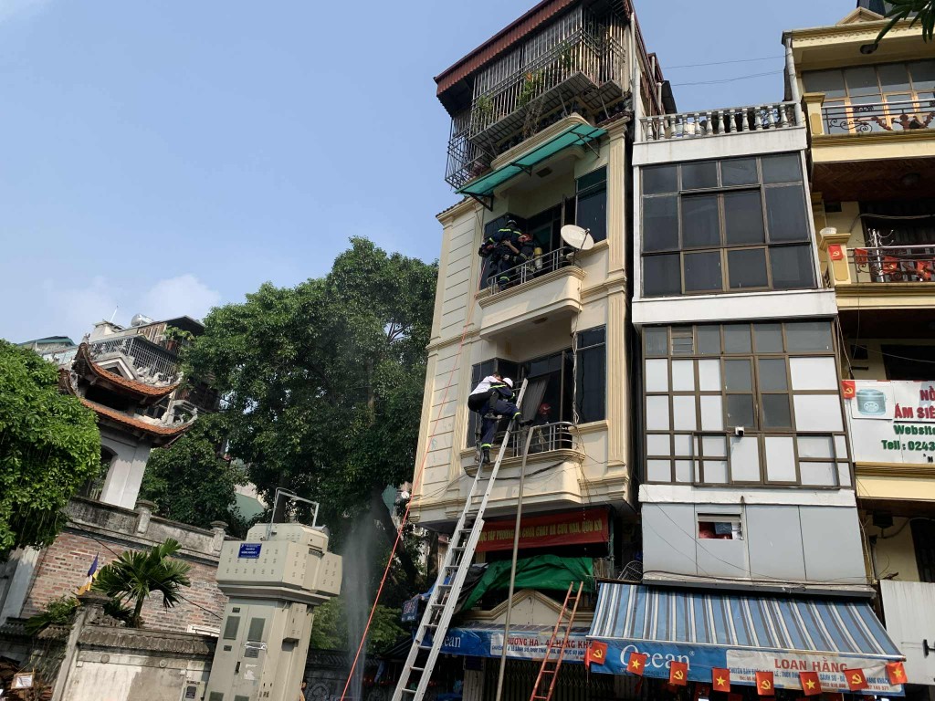 Ra mắt lực lượng thường trực chữa cháy tại phố đi bộ hồ Hoàn Kiếm và chợ đêm Đồng Xuân- Ảnh 14.