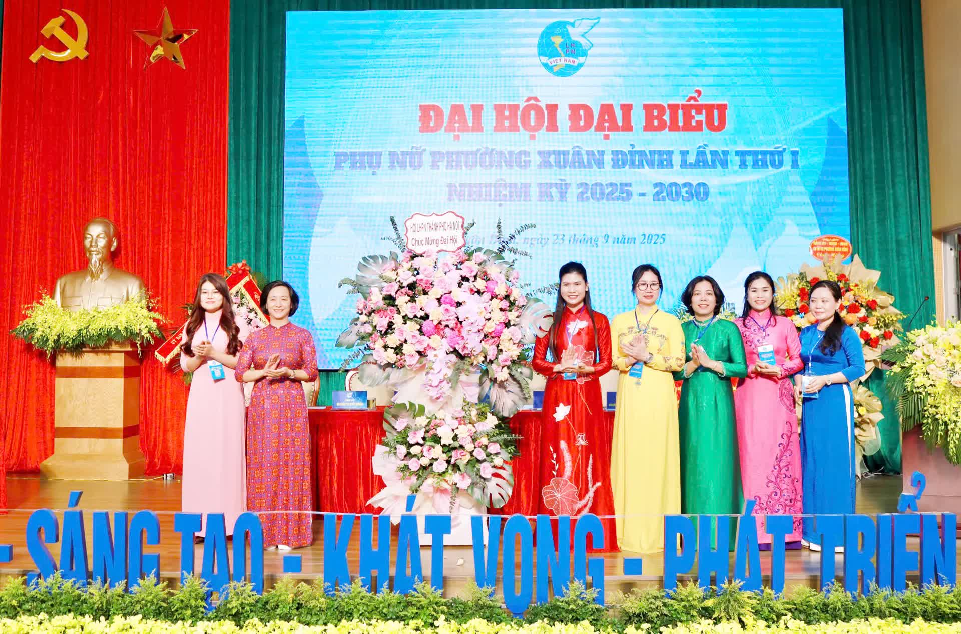 Đại hội đại biểu Hội Liên hiệp Phụ nữ phường Xuân Đỉnh lần thứ I thành công tốt đẹp- Ảnh 1.