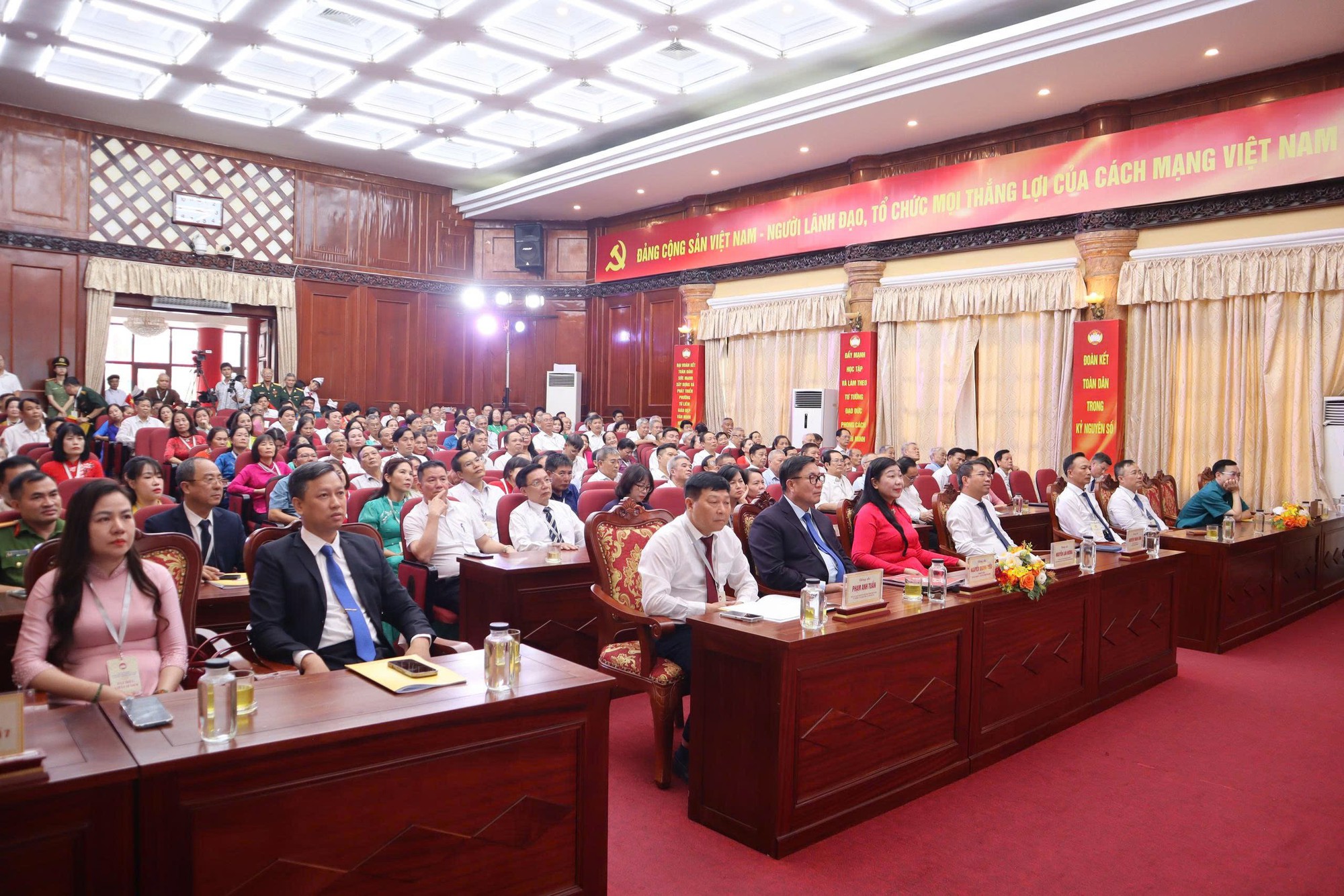 Đồng chí Phạm Hải Hoạt giữ chức Chủ tịch Ủy ban MTTQ Việt Nam phường Từ Liêm- Ảnh 1.