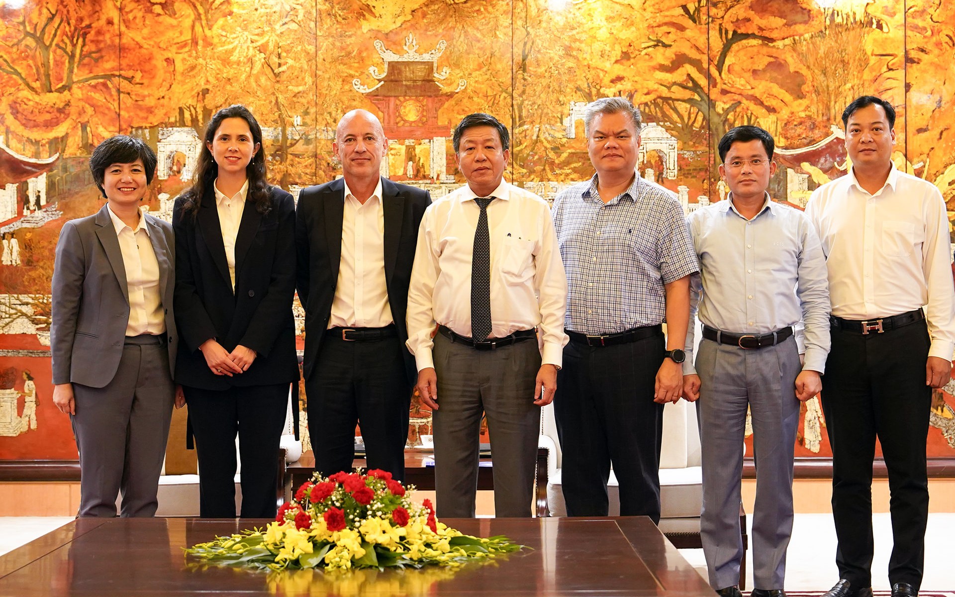 Hà Nội hoan nghênh AIIB hợp tác phát triển đường sắt đô thị.
