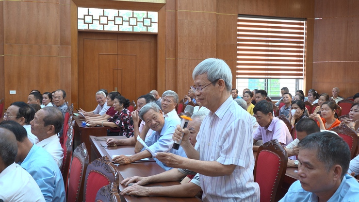 Đảng ủy xã Vân Đình tổ chức hội nghị tiếp xúc, đối thoại giữa Thường trực Đảng ủy với MTTQ, các tổ chức chính trị - xã hội và nhân dân năm 2025- Ảnh 3.