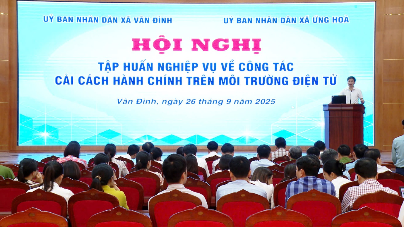 UBND xã Vân Đình tổ chức tập huấn công tác cải cách hành chính năm 2025- Ảnh 3.