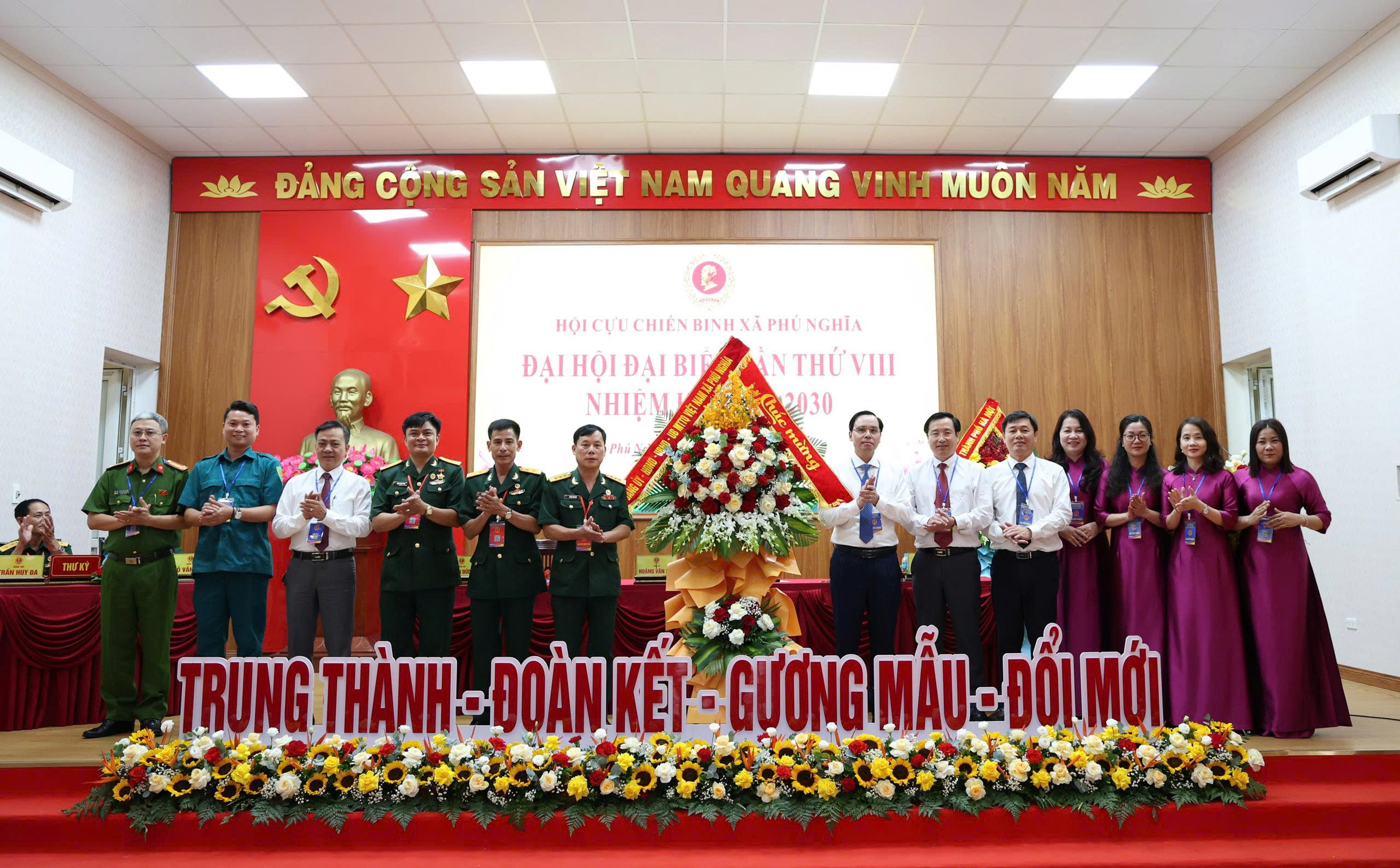Phu Nghia Commune Veterans Association Hội Cựu chiến binh xã Phú Nghĩa “Trung thành - Đoàn kết - Gương mẫu - Đổi mới”- Ảnh 2.