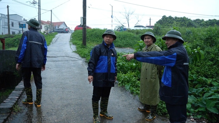 Xã Thanh Oai: Các trạm bơm hoạt động hết công suất để tiêu úng- Ảnh 3.