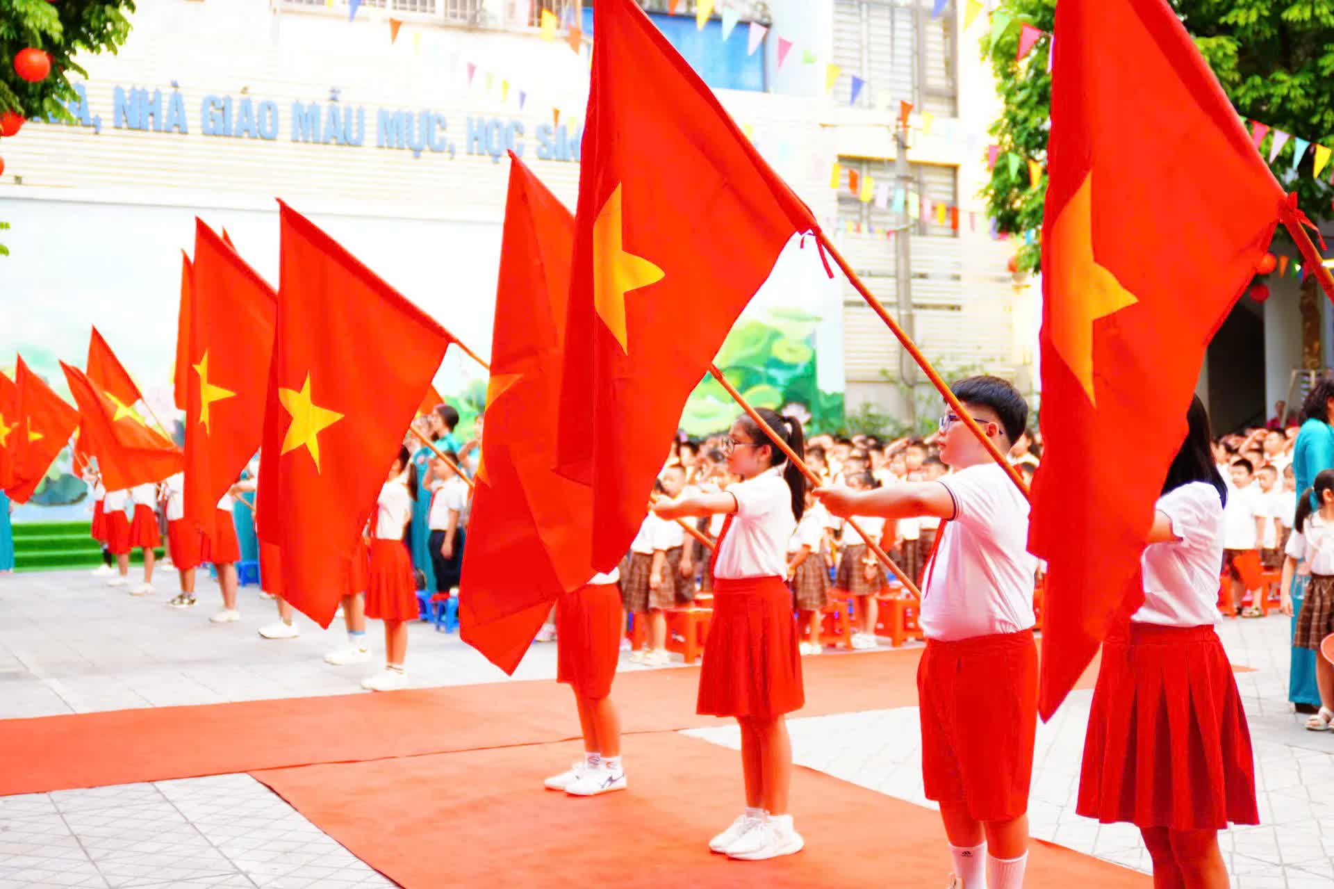 Học sinh phường Tây Hồ rộn ràng ngày tựu trường- Ảnh 9.