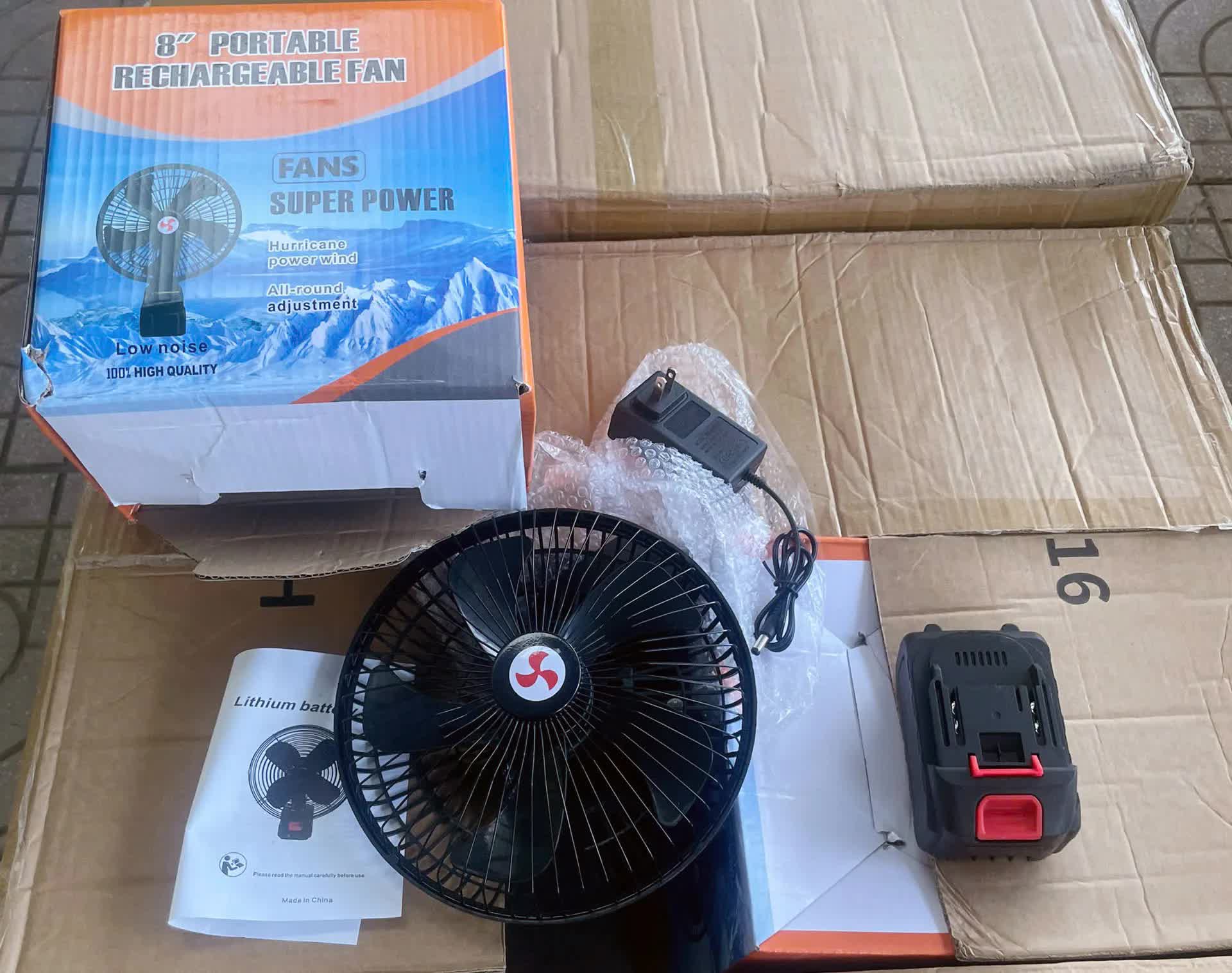 Hà Nội phát hiện hơn 1.800 quạt điện nhập lậu không đảm bảo an toàn- Ảnh 2.