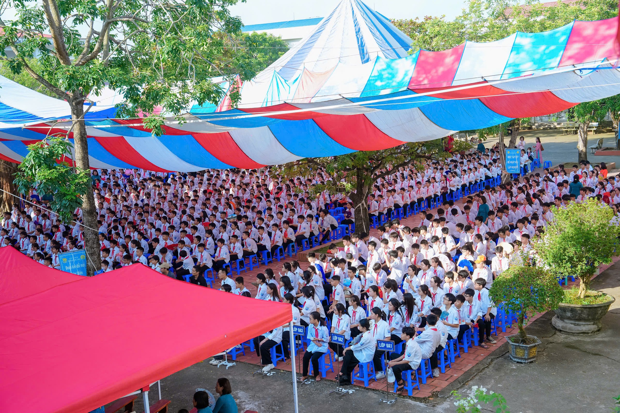 Xã Thanh Oai: Hơn 13.000 học sinh tưng bừng khai giảng năm học 2025-2026- Ảnh 14.
