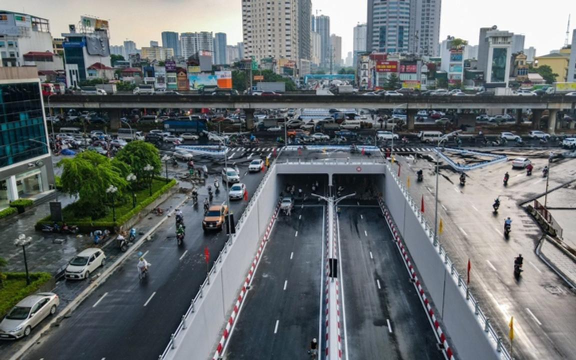 Kiểm tra, rà soát việc quản lý, sử dụng hành lang an toàn đường bộ và biện pháp bảo đảm phòng cháy, chữa cháy kết cấu hạ tầng đường bộ