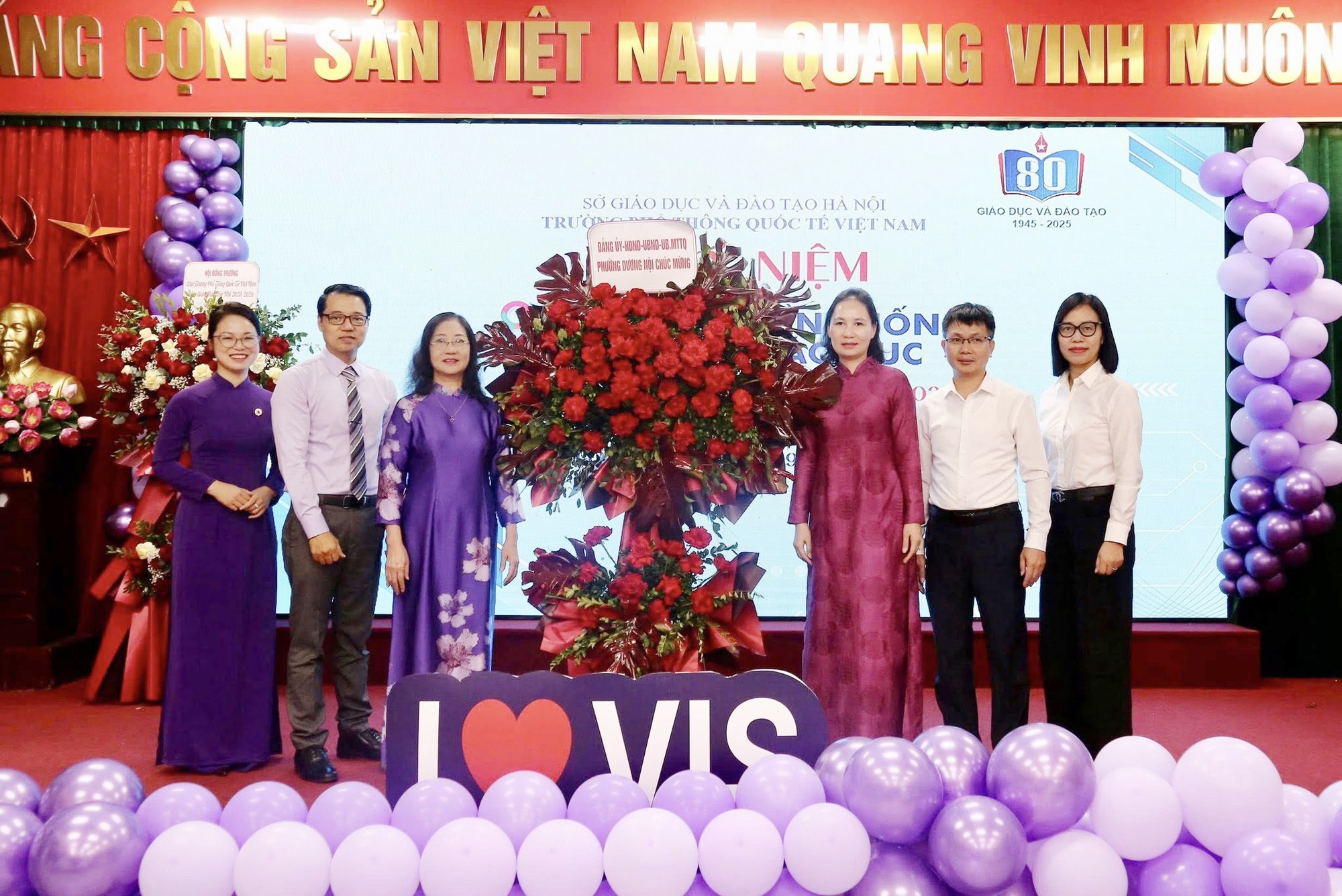 Niềm vui ngày hội khai trường của học sinh phường Dương Nội- Ảnh 1.