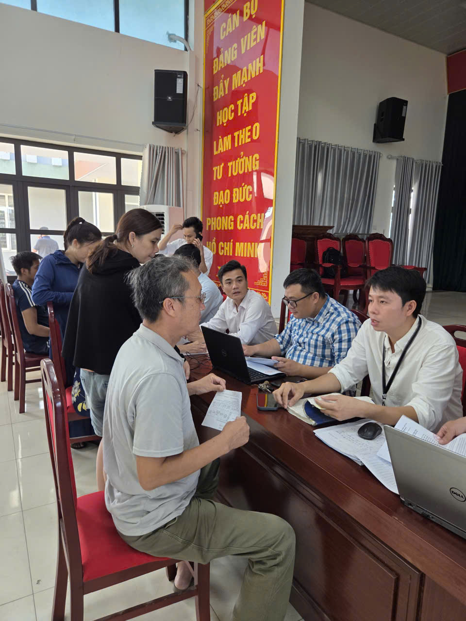 Xã Bình Minh hướng dẫn cấp giấy chứng nhận quyền sử dụng đất cho người có công- Ảnh 2.