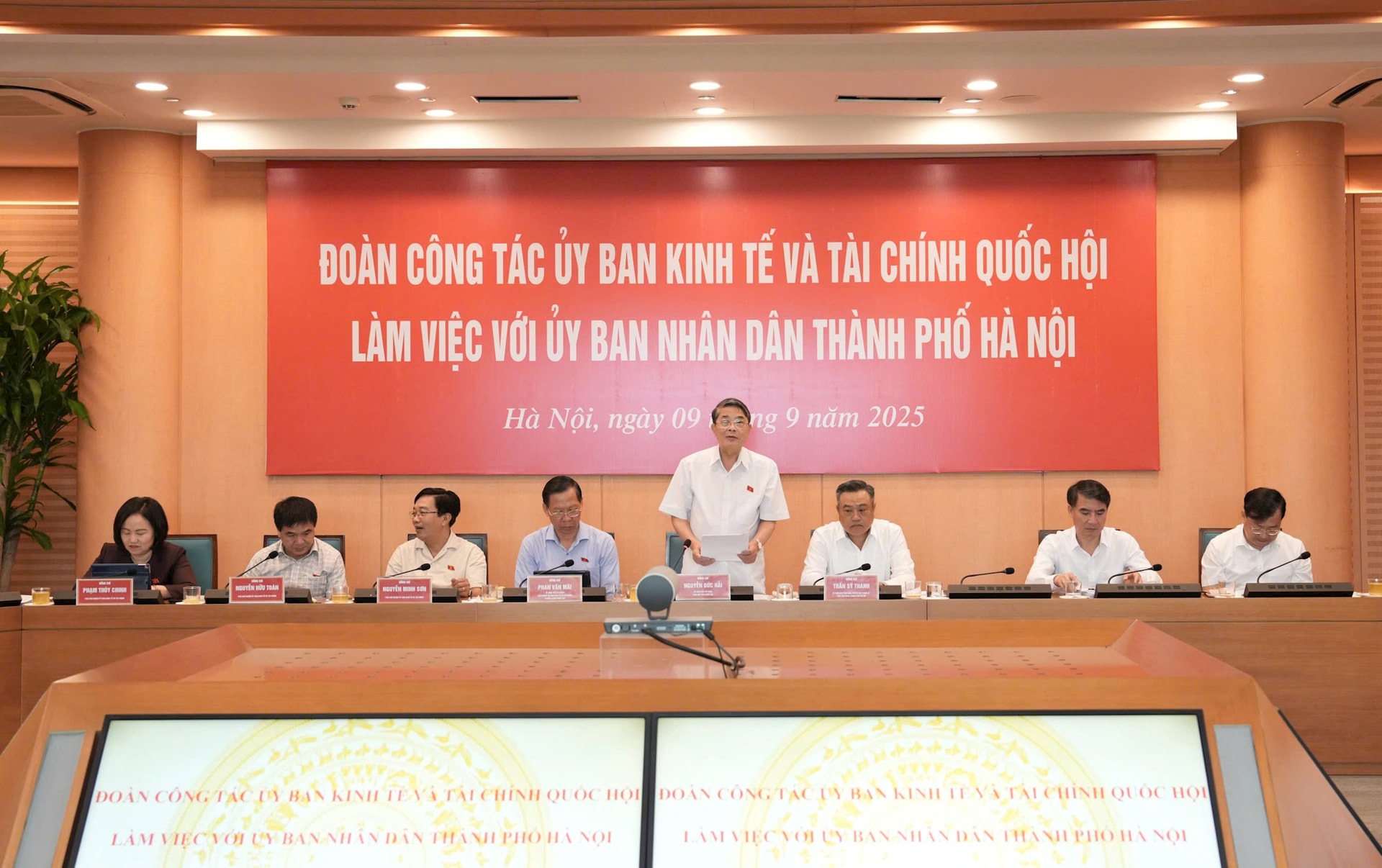 Hà Nội phấn đấu tốc độ tăng trưởng GRDP bình quân đạt từ 11%/năm trở lên, giai đoạn 2026-2030- Ảnh 6.
