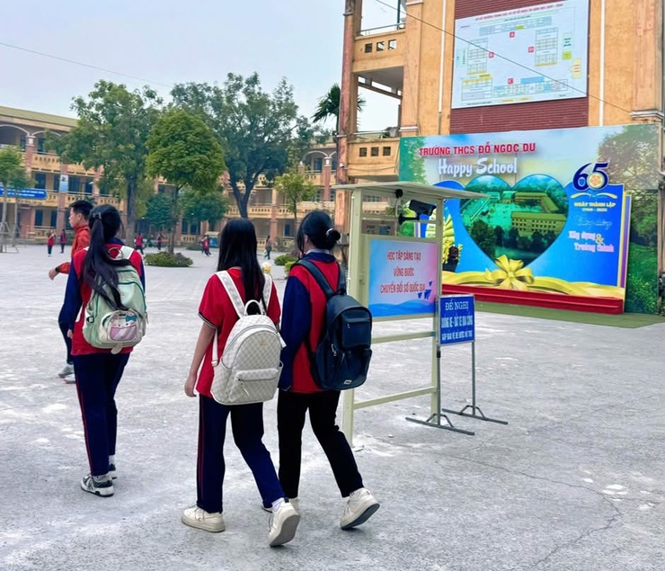 Trường THCS Đỗ Ngọc Du, xã Đại Thanh đẩy mạnh ứng dụng công nghệ số, góp phần bảo đảm an ninh trường học- Ảnh 1.