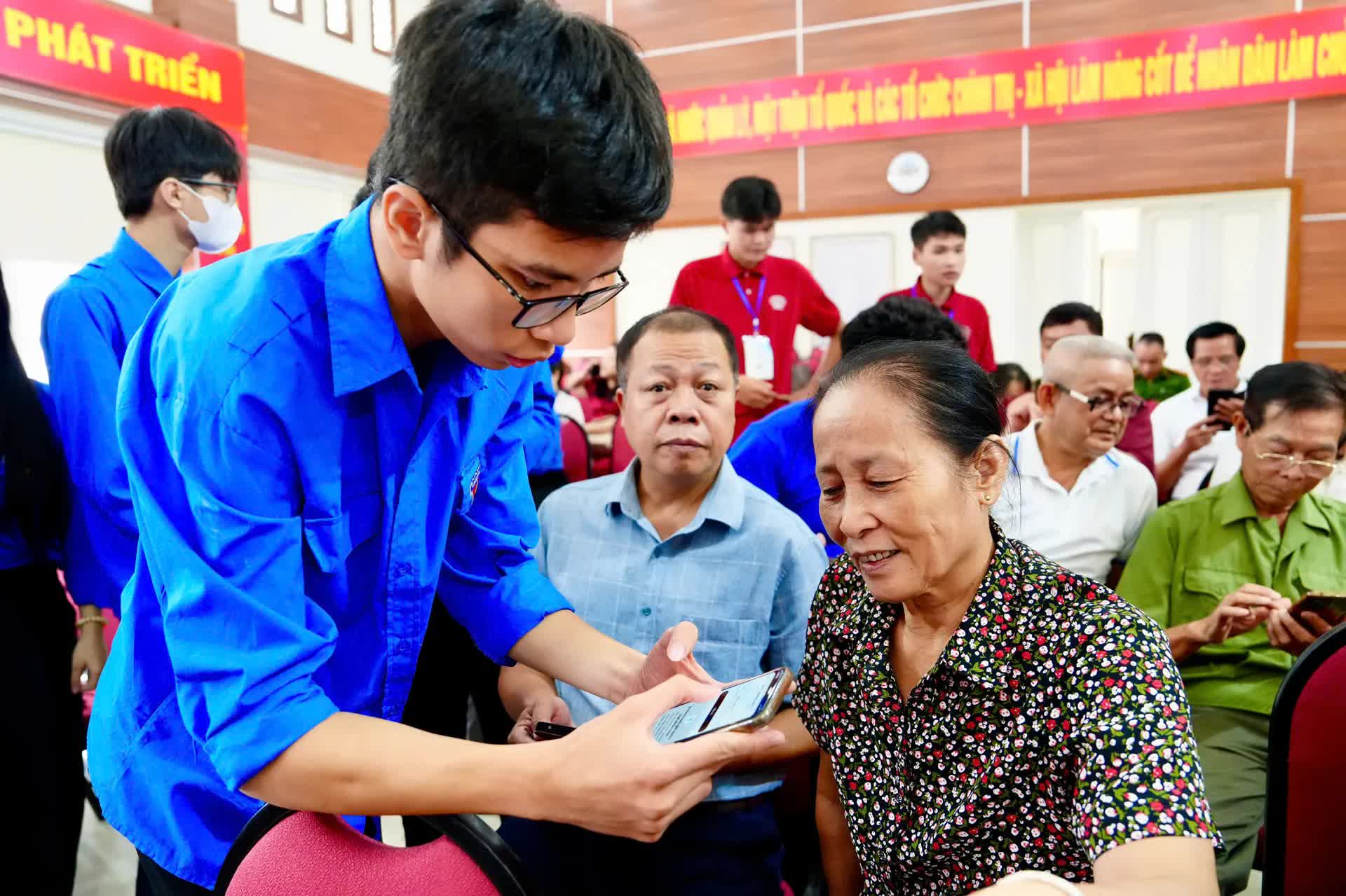 Hà Nội triển khai hoạt động của Tổ Chuyển đổi số cộng đồng năm 2026- Ảnh 1.