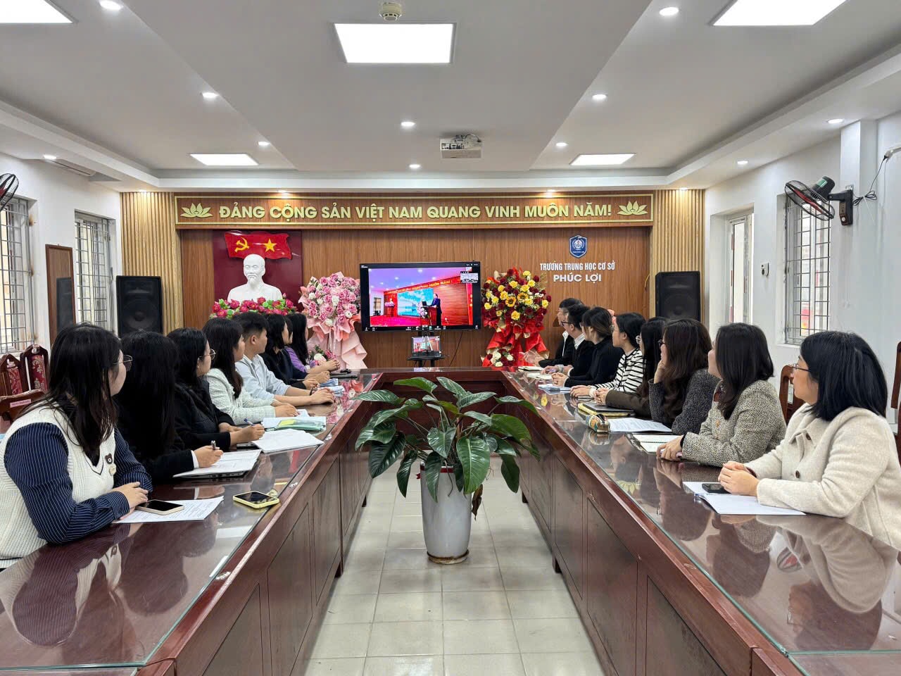 Phường Phúc Lợi: “Sửa đổi lối làm việc theo tư tưởng, đạo đức, phong cách Hồ Chí Minh”- Ảnh 2.