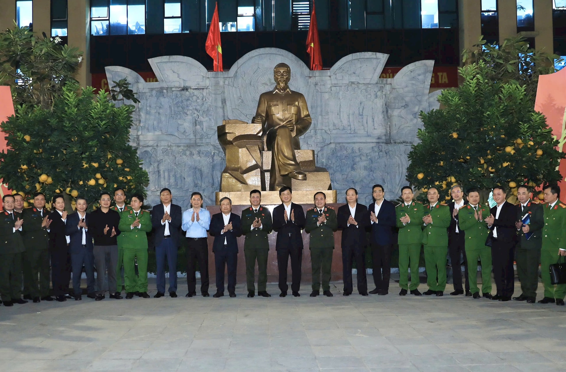 Công an Thành phố: Tiếp tục tiên phong, gương mẫu đi đầu trong chuyển đổi số- Ảnh 5.