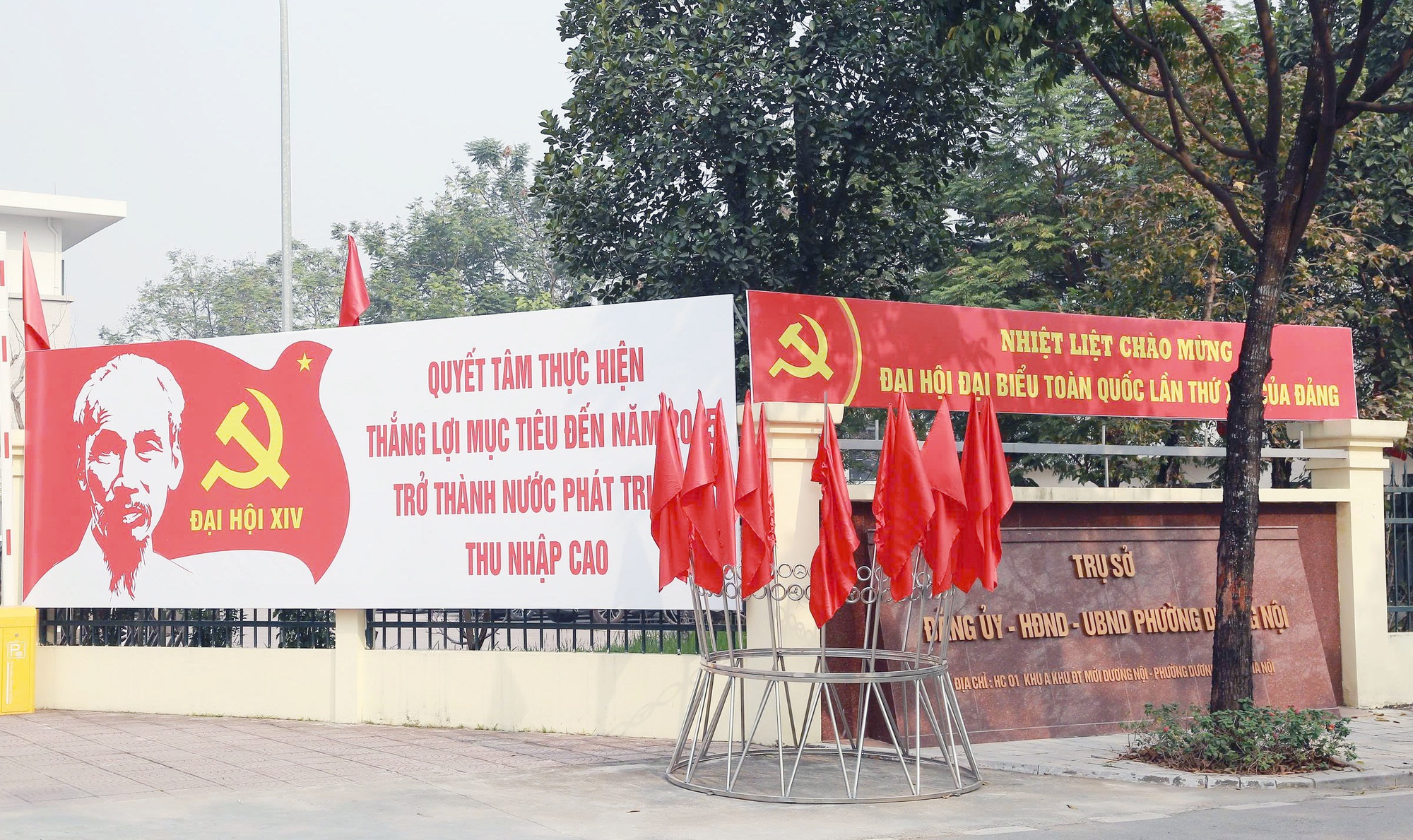 Rực rỡ cờ hoa chào mừng Đại hội Đảng toàn quốc lần thứ XIV- Ảnh 8.
