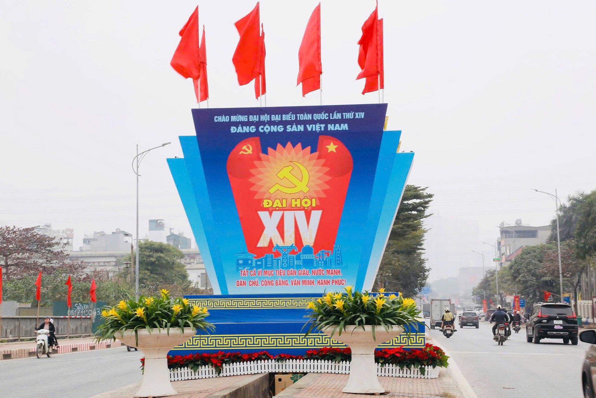 Rực rỡ cờ hoa chào mừng Đại hội Đảng toàn quốc lần thứ XIV- Ảnh 7.