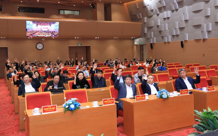 Hanoi People's Committee chairman and vice chairmen nominated for 17th People's Council elections- Ảnh 2.