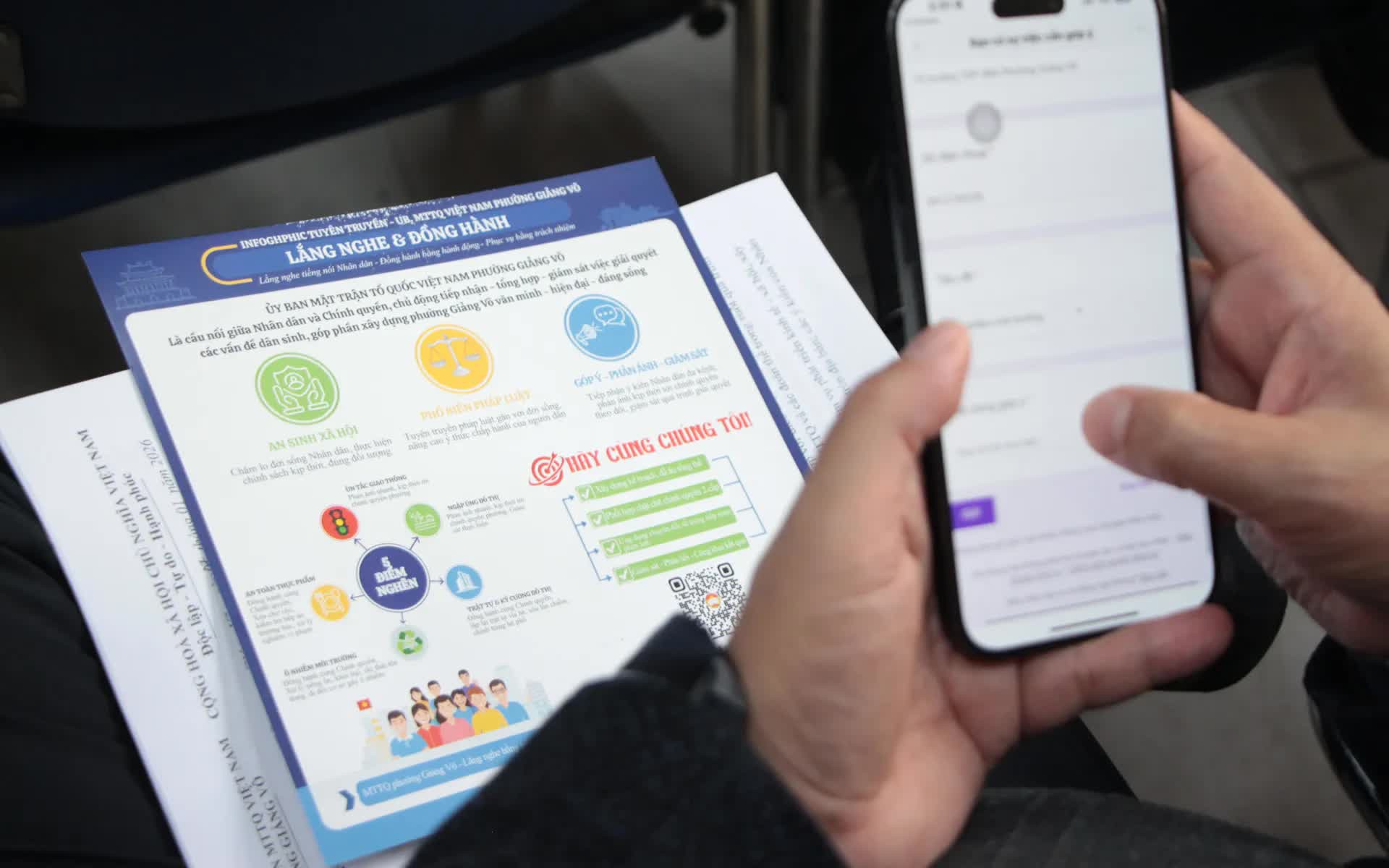 Phường Giảng Võ: Số hóa kênh lắng nghe, phản ánh ý kiến nhân dân