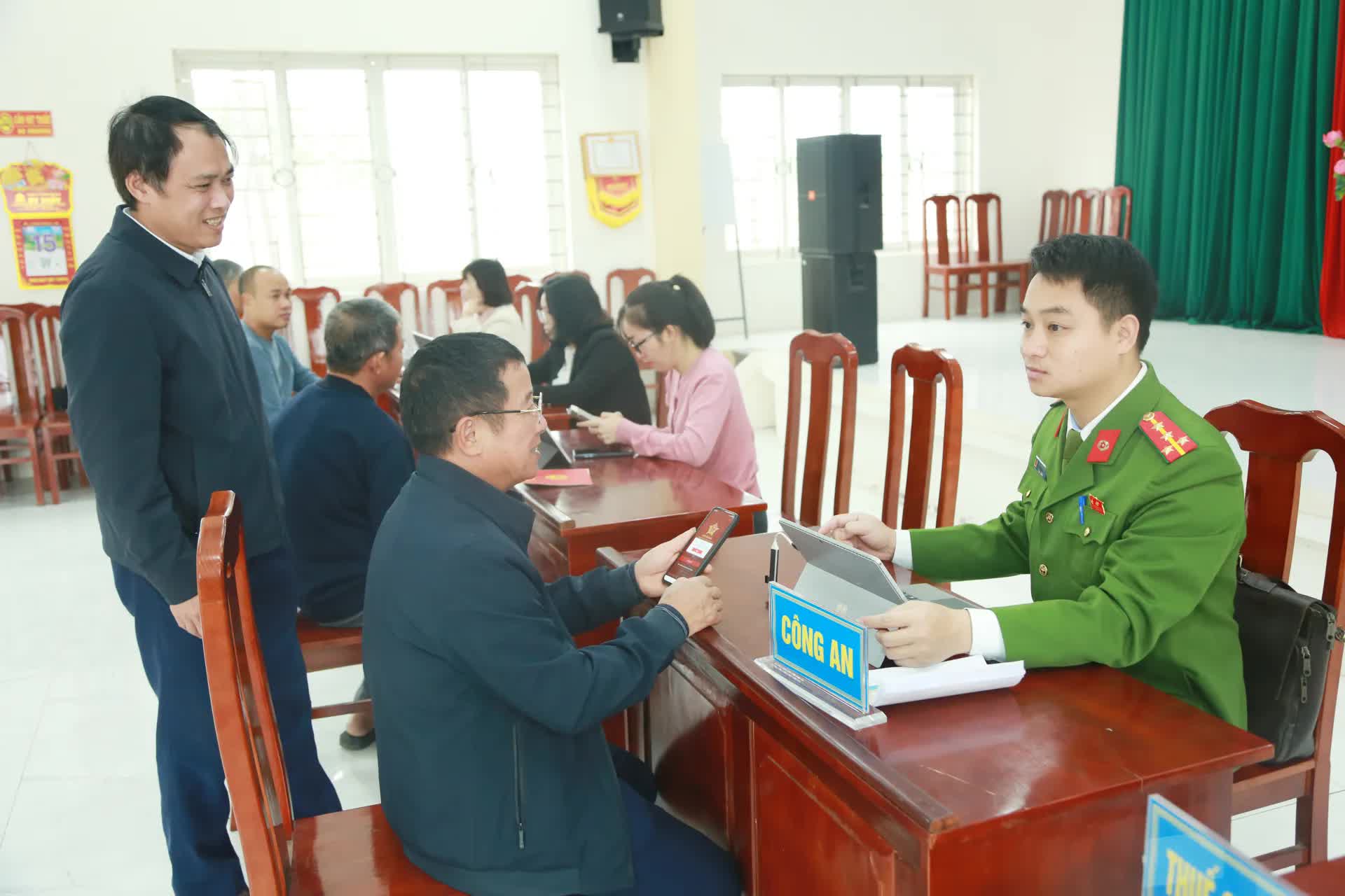 Xã Tiến Thắng - đưa dịch vụ công thiết yếu về từng thôn xóm- Ảnh 1.