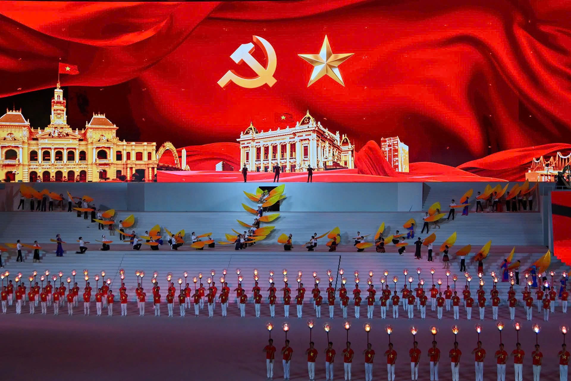 Đặc sắc Chương trình nghệ thuật đặc biệt chào mừng thành công Đại hội XIV của Đảng- Ảnh 1.
