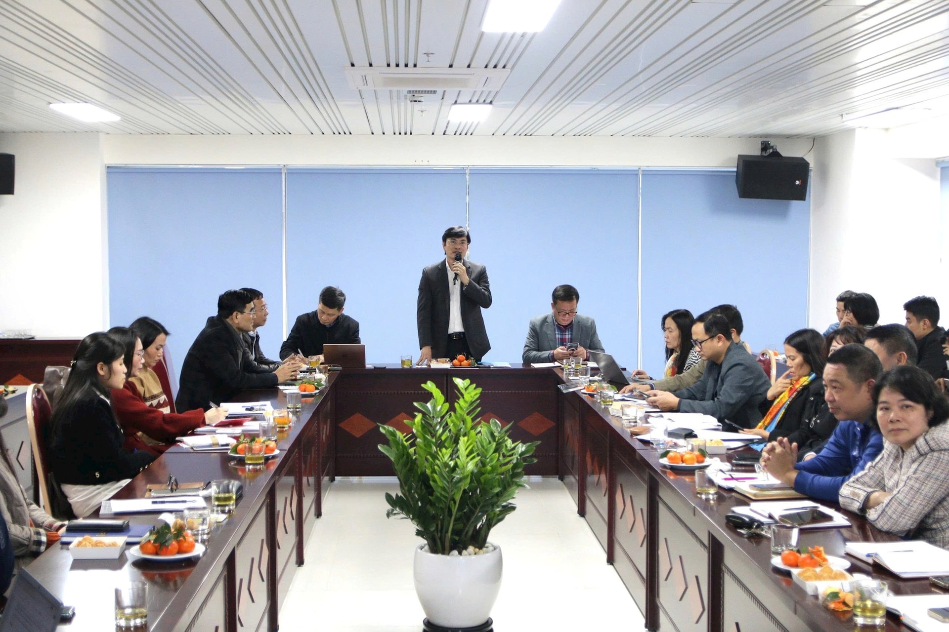 Hà Nội quyết tâm giữ vững “lá chắn” y tế dự phòng, bảo đảm an sinh xã hội cho Nhân dân- Ảnh 1.