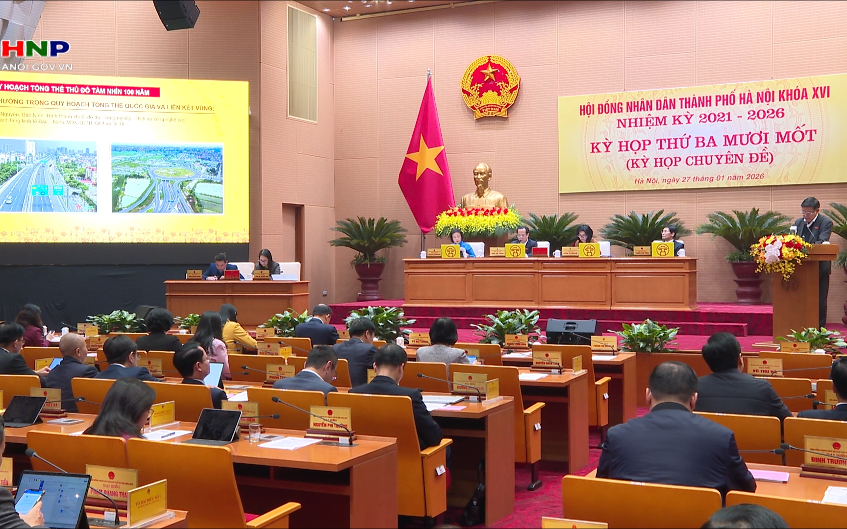 Định hướng phát triển đô thị đa cực, đa trung tâm, lấy con người làm trung tâm