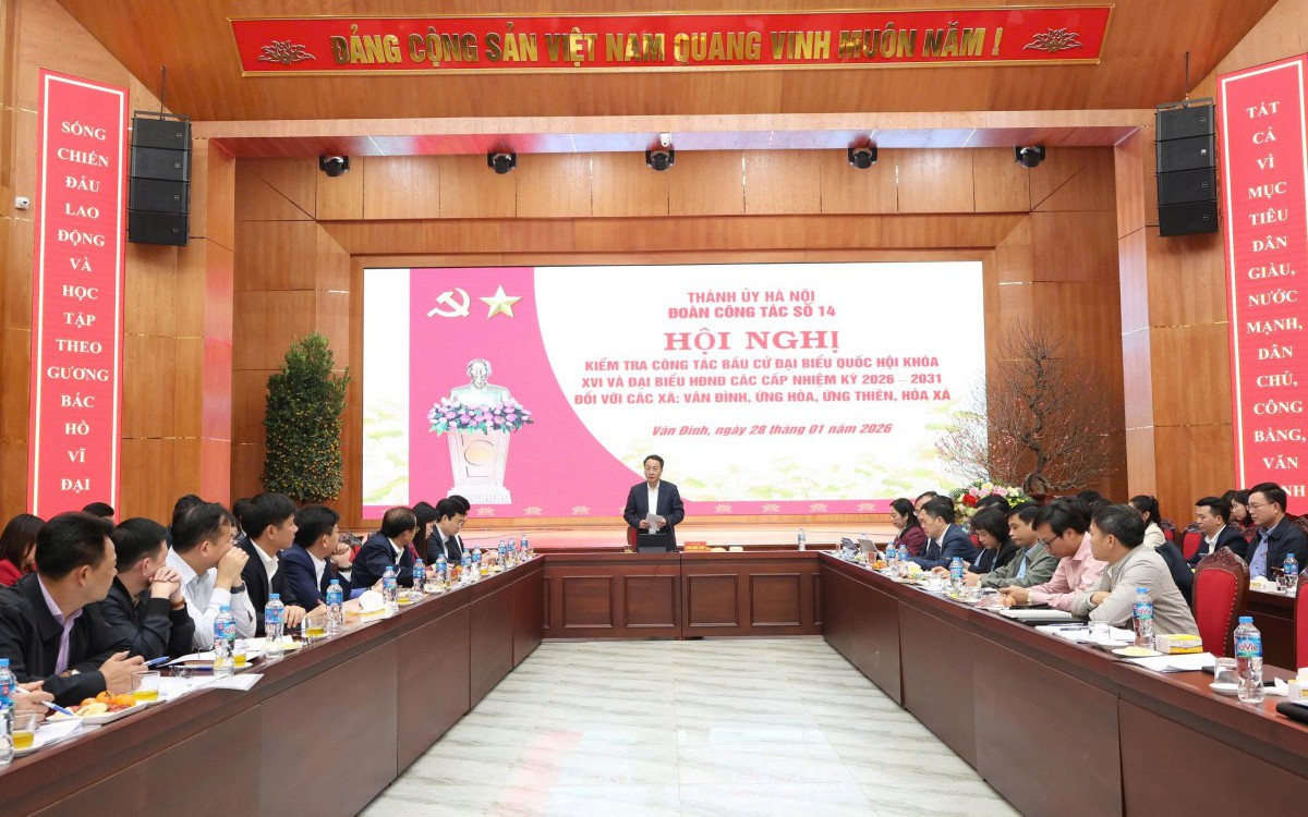 Đoàn công tác số 14 của Thành ủy Hà Nội kiểm tra công tác bầu cử tại các xã Vân Đình, Hòa Xá, Ứng Hòa và Ứng Thiên.