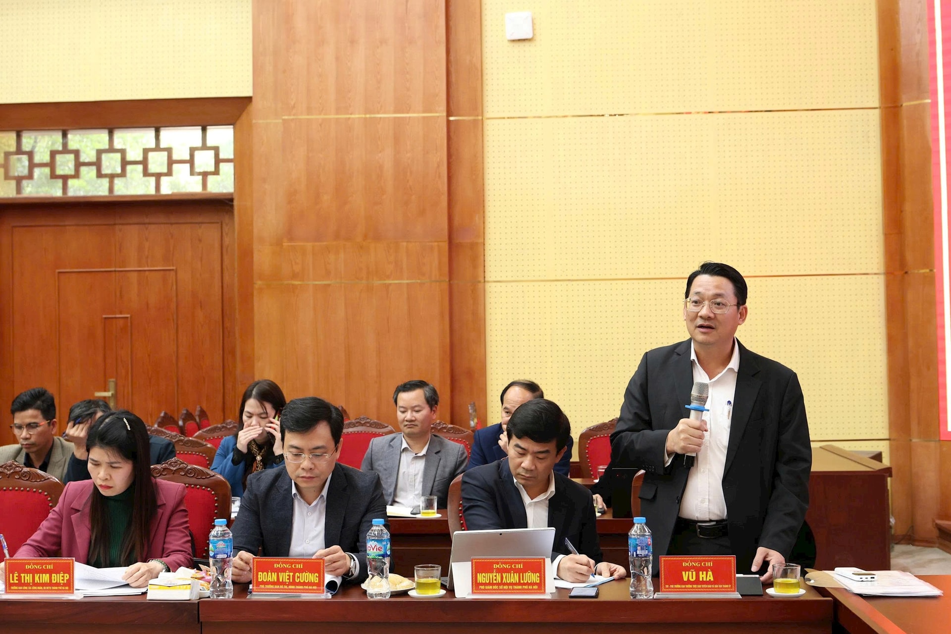 Thành ủy Hà Nội kiểm tra công tác bầu cử tại các xã Vân Đình, Hòa Xá, Ứng Hòa và Ứng Thiên- Ảnh 6.