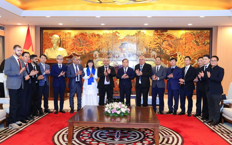 Hanoi chairman meets Arab Business Council to discuss investment cooperation- Ảnh 3.